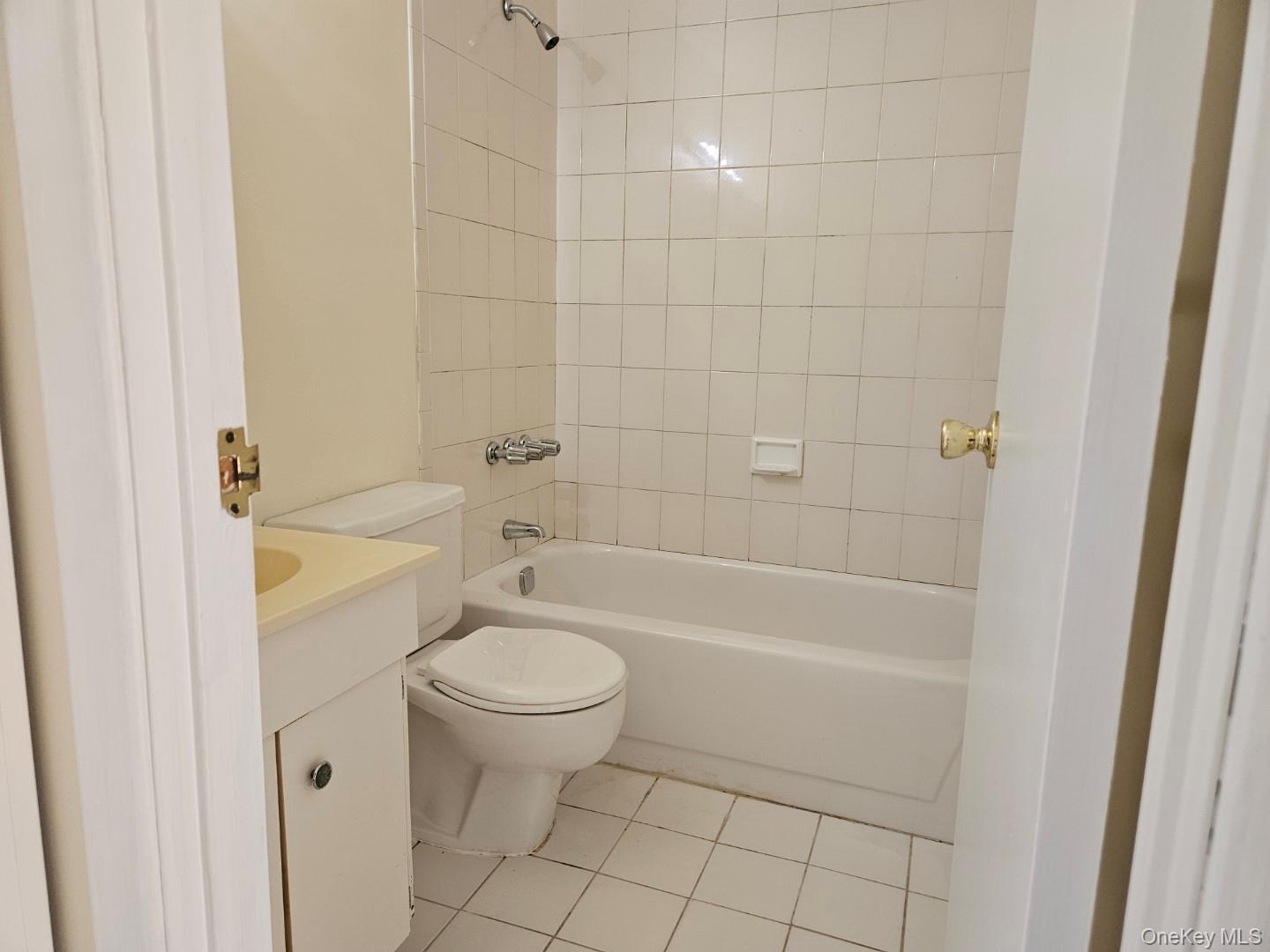 #6 photo, 87-30 62nd Avenue, クイーンズ区 Rego Park , NY 11374