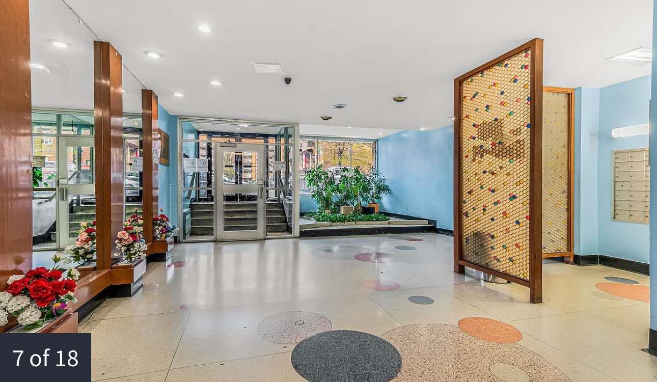 #1 photo, 14330 Roosevelt, クイーンズ区 Flushing , NY 11354