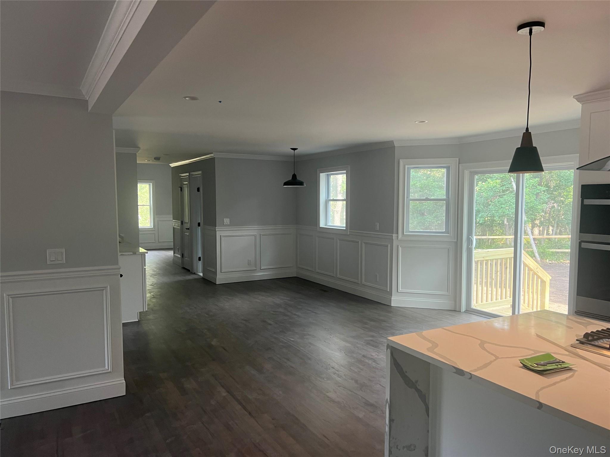 #12 photo, 130 Center Street, サフォーク郡 Holbrook , NY 11741