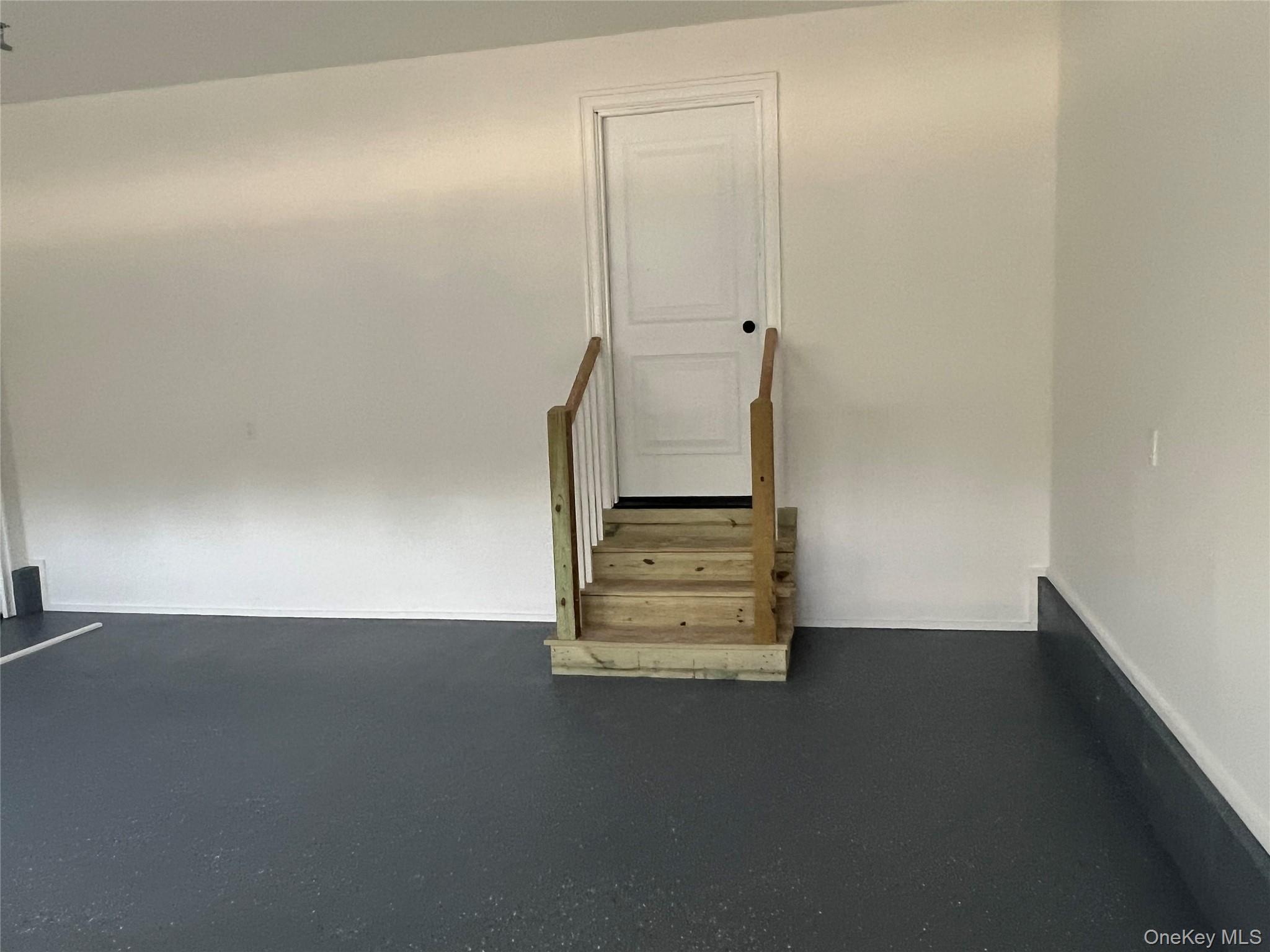 #15 photo, 130 Center Street, サフォーク郡 Holbrook , NY 11741