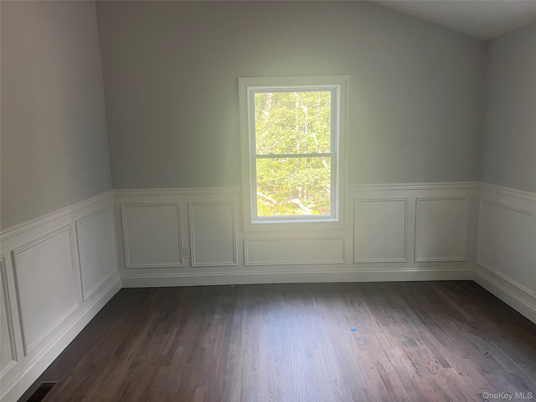 #7 photo, 130 Center Street, サフォーク郡 Holbrook , NY 11741