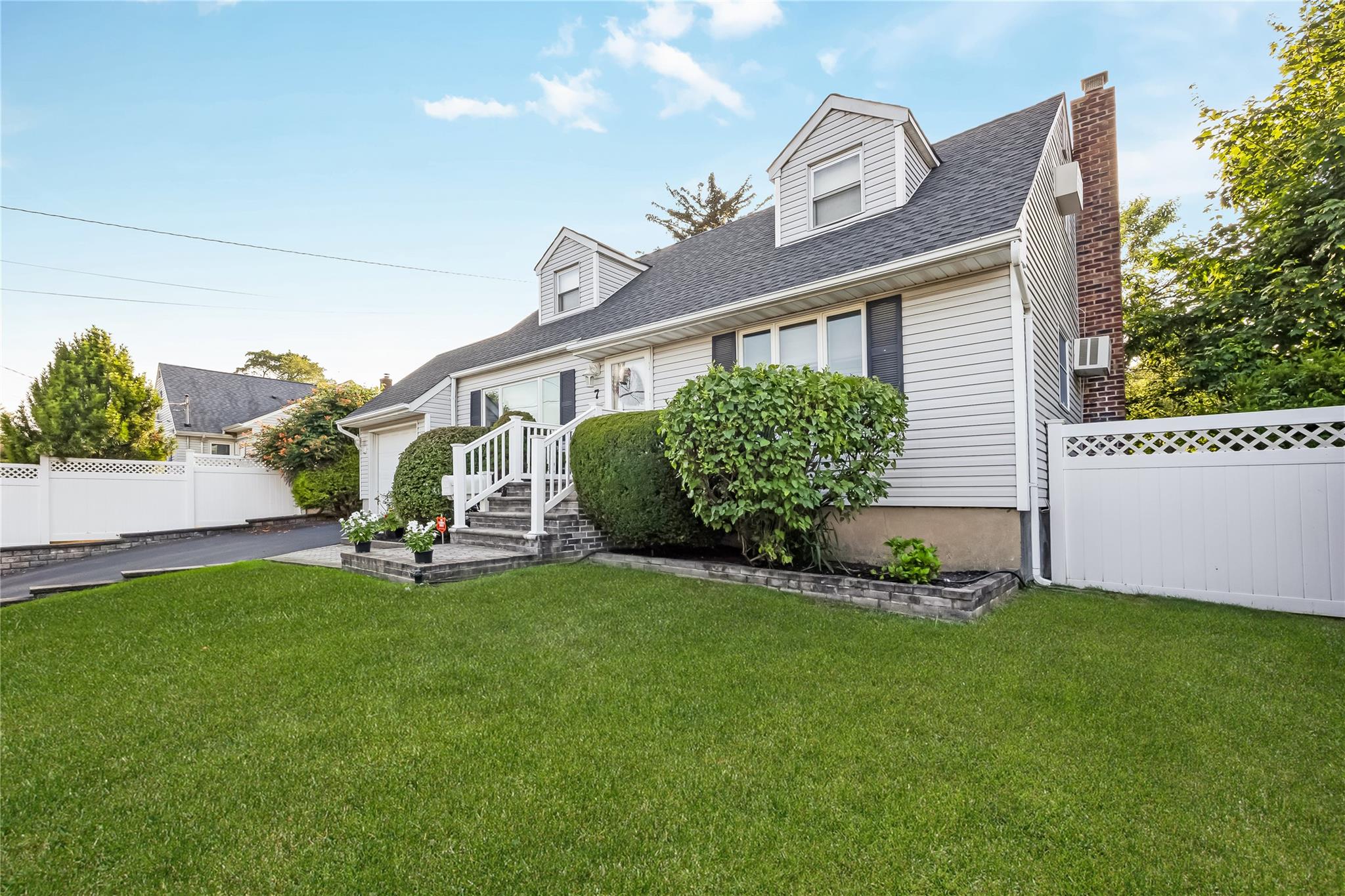 #1 photo, 7 Frank Avenue, 長島 Farmingdale , NY 11735