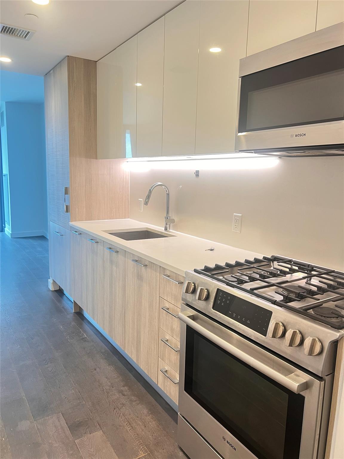 #5 photo, 131-05 40 Road, Flushing , NY 11354