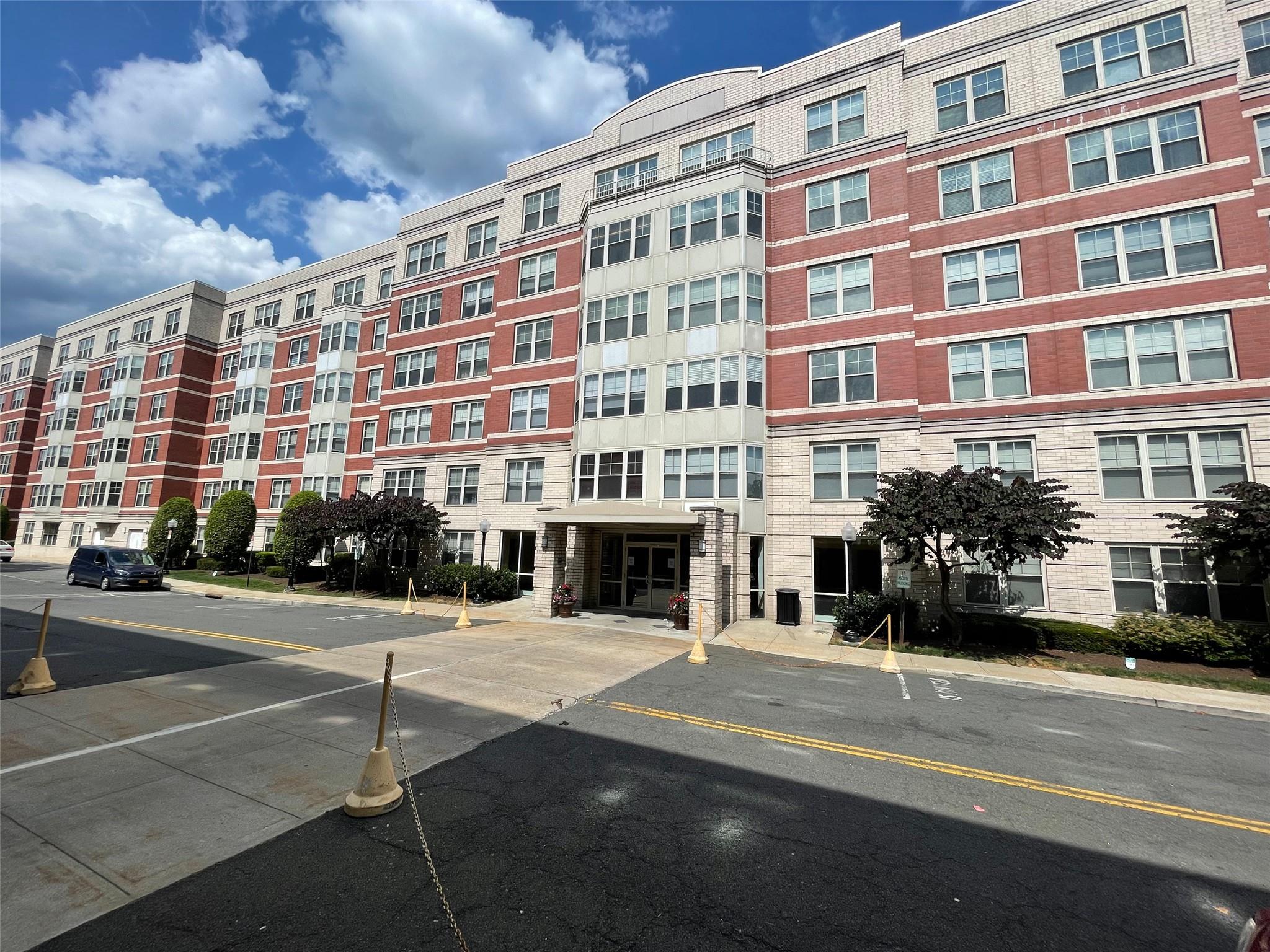 #1 photo, 300 Mamaroneck Avenue, White Plains , NY 10605