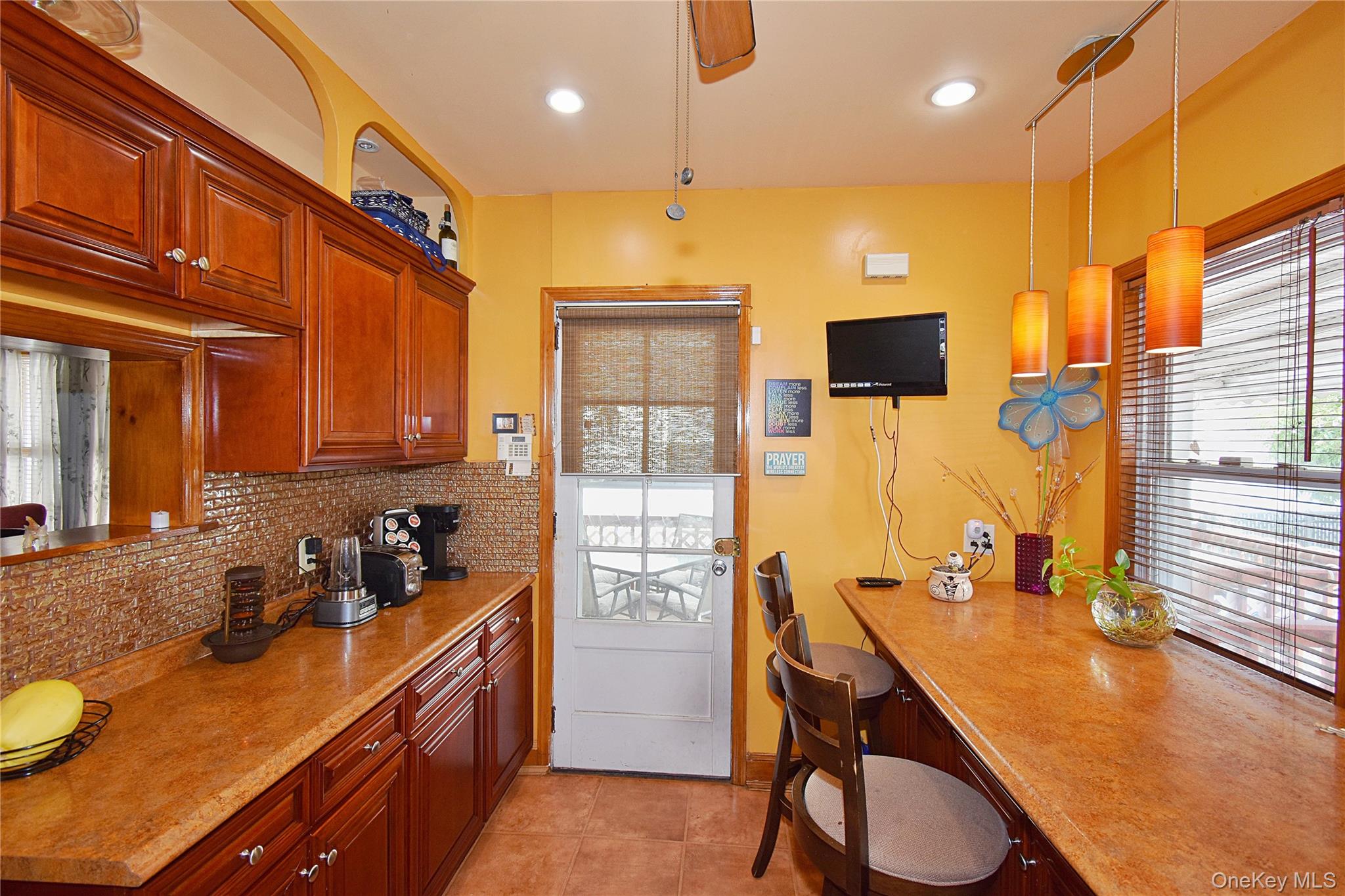 #6 photo, 142 Beechwood Avenue, Mount Vernon , NY 10553