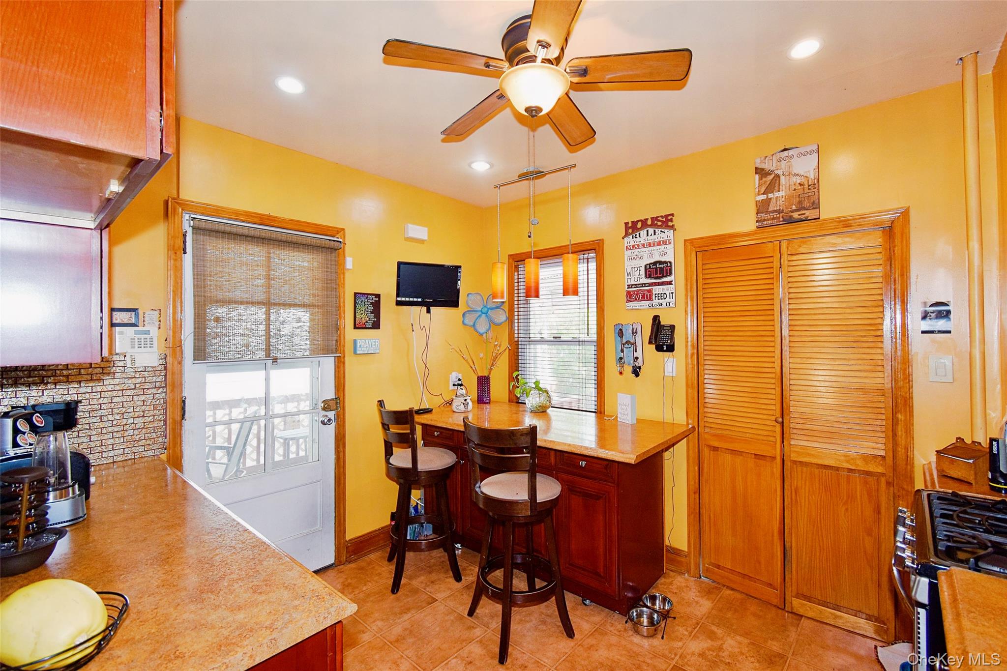 #7 photo, 142 Beechwood Avenue, Mount Vernon , NY 10553