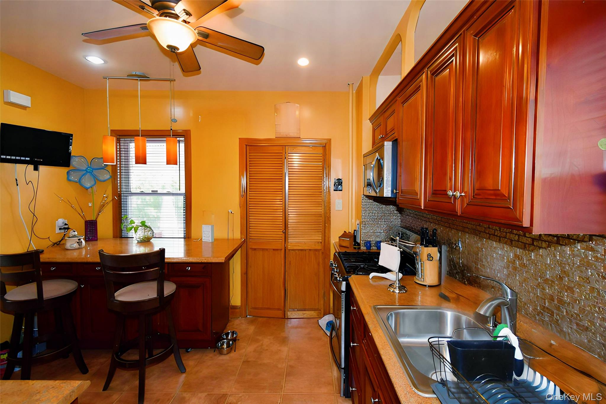 #8 photo, 142 Beechwood Avenue, Mount Vernon , NY 10553