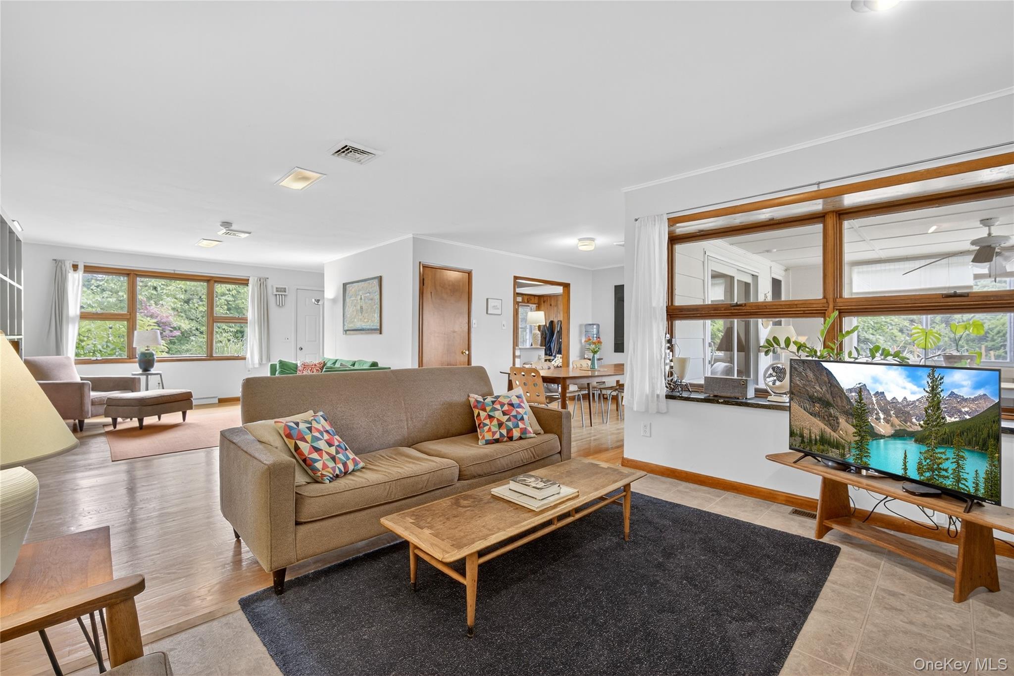 #17 photo, 7641 N Broadway, Red Hook , NY 12571