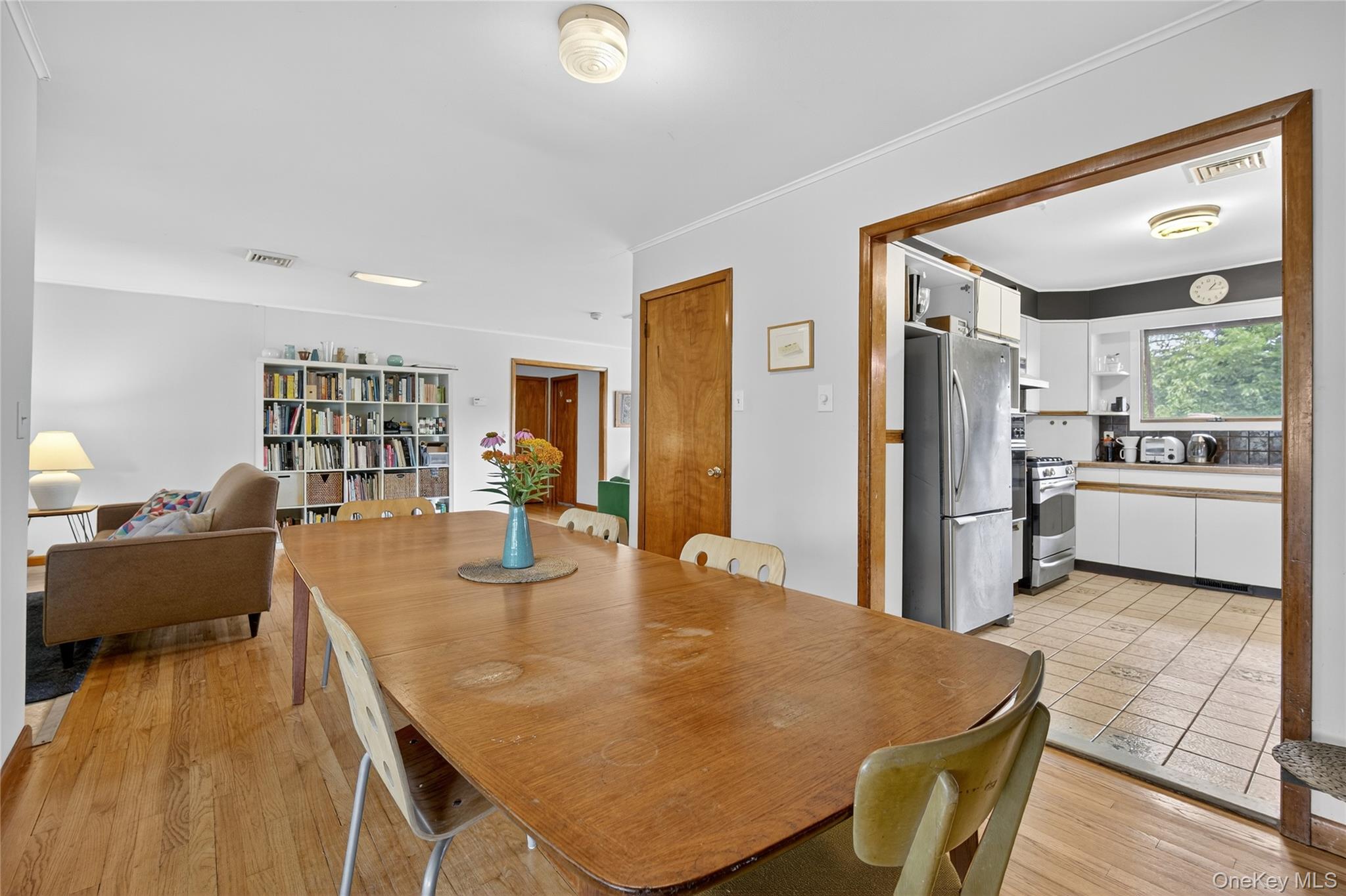 #20 photo, 7641 N Broadway, Red Hook , NY 12571