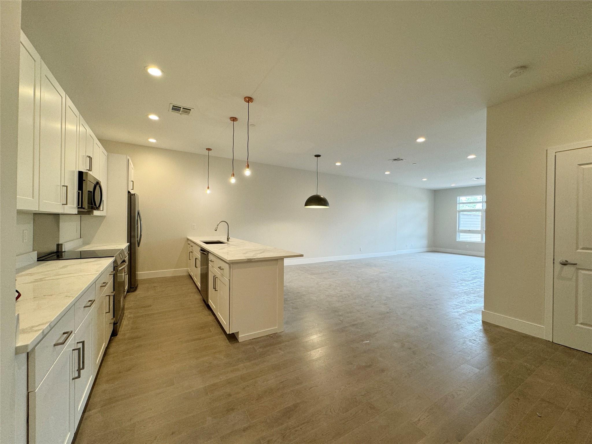 #17 photo, 30 Beekman Street, Beacon , NY 12508