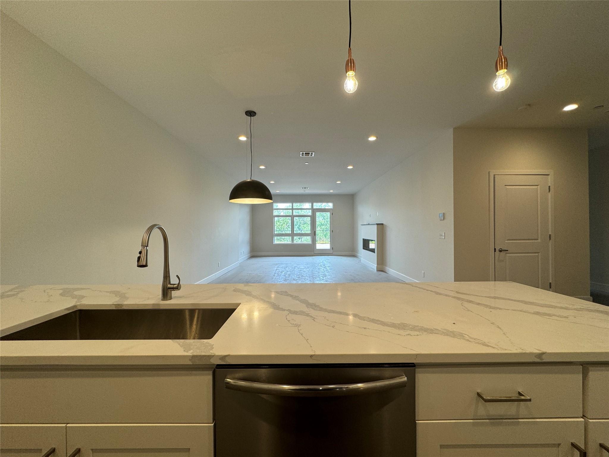 #2 photo, 30 Beekman Street, Beacon , NY 12508