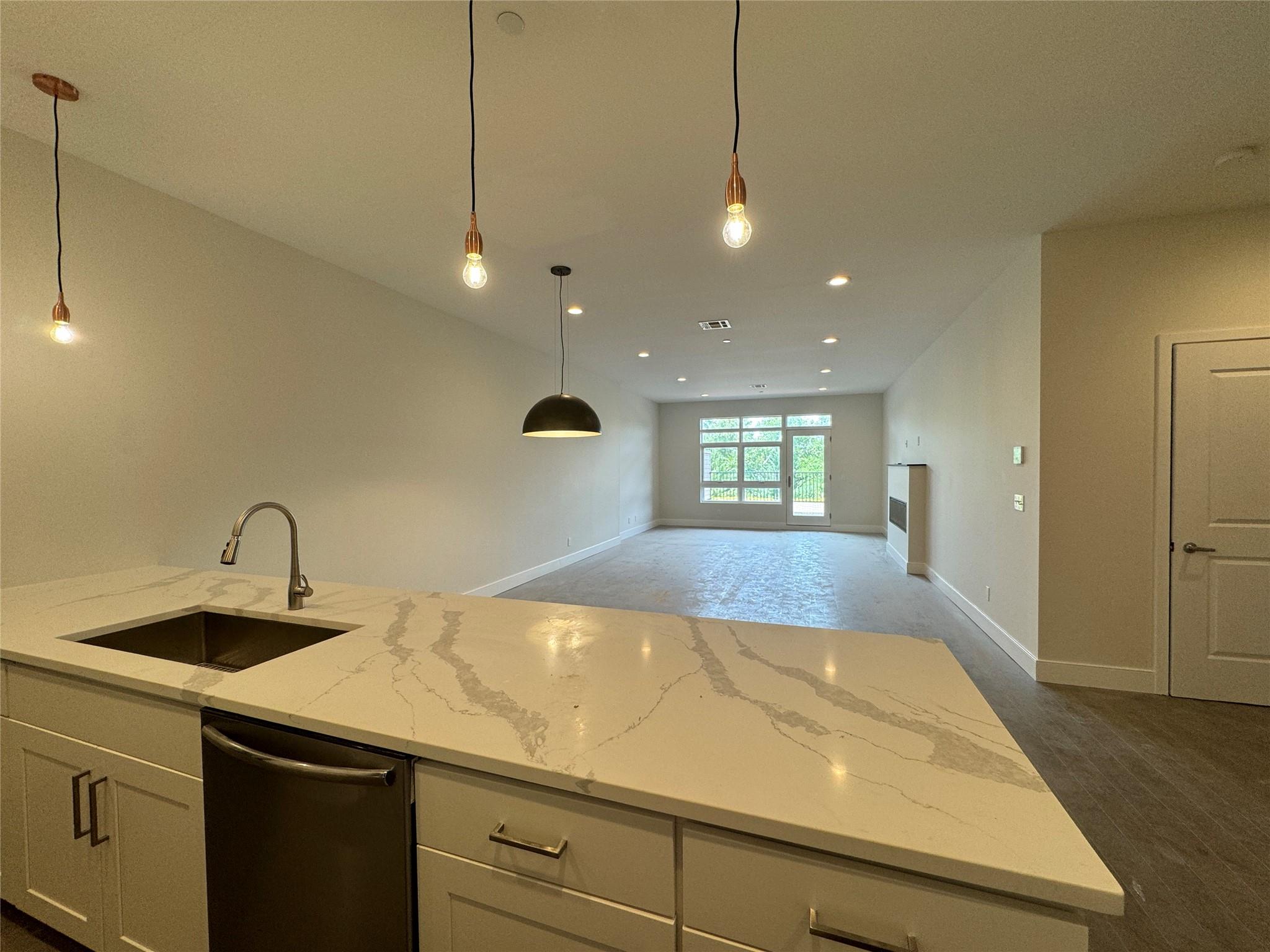 #5 photo, 30 Beekman Street, Beacon , NY 12508