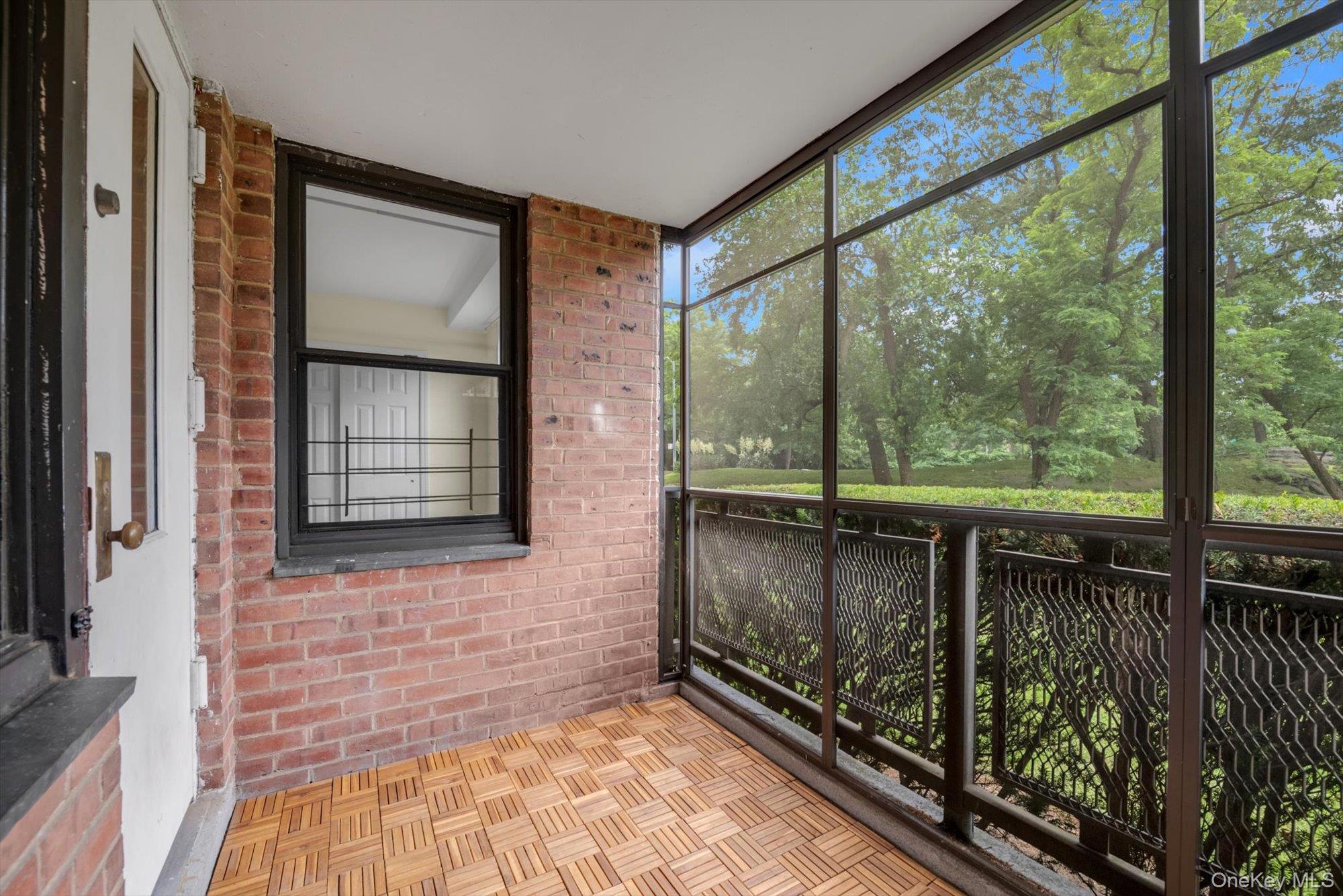 #16 photo, 4705 Henry Hudson Parkway, ブロンクス区 Bronx , NY 10471