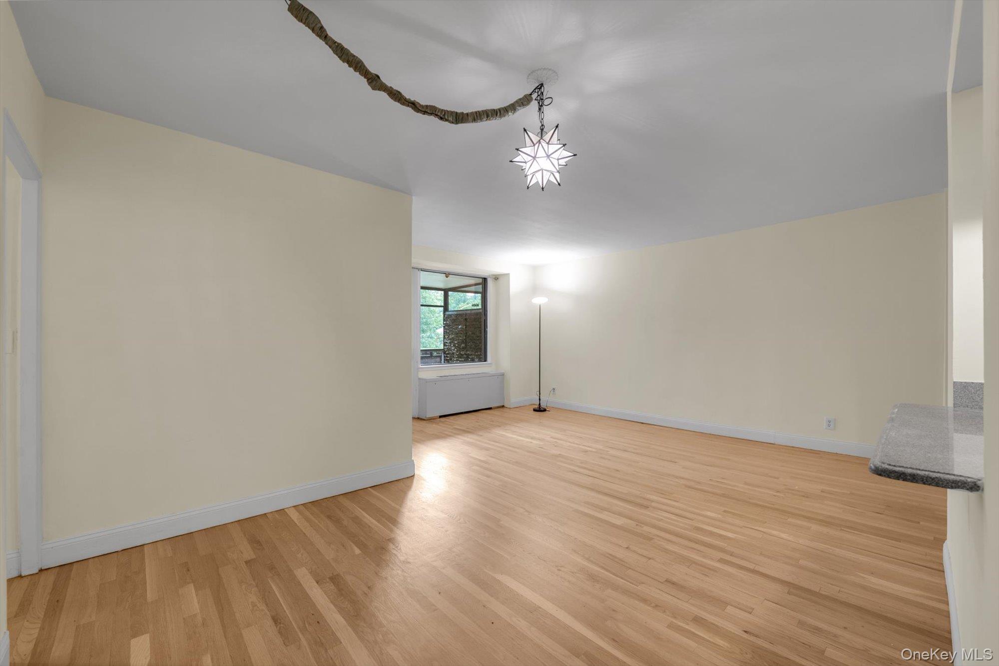 #7 photo, 4705 Henry Hudson Parkway, ブロンクス区 Bronx , NY 10471