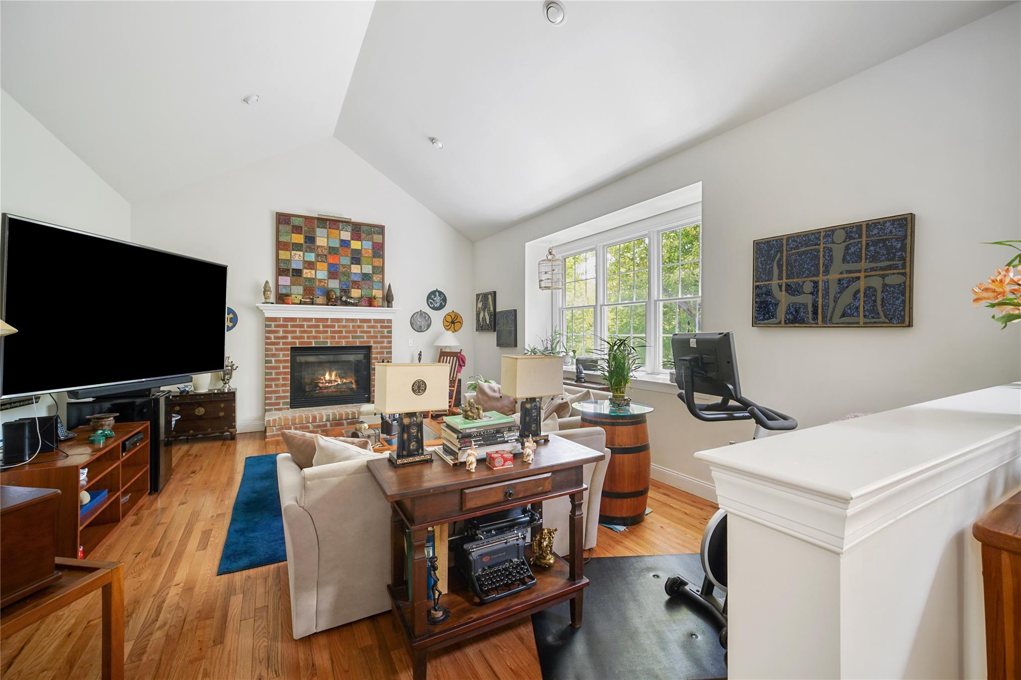 #10 photo, 27 Sommerset Road, Poughkeepsie , NY 12603