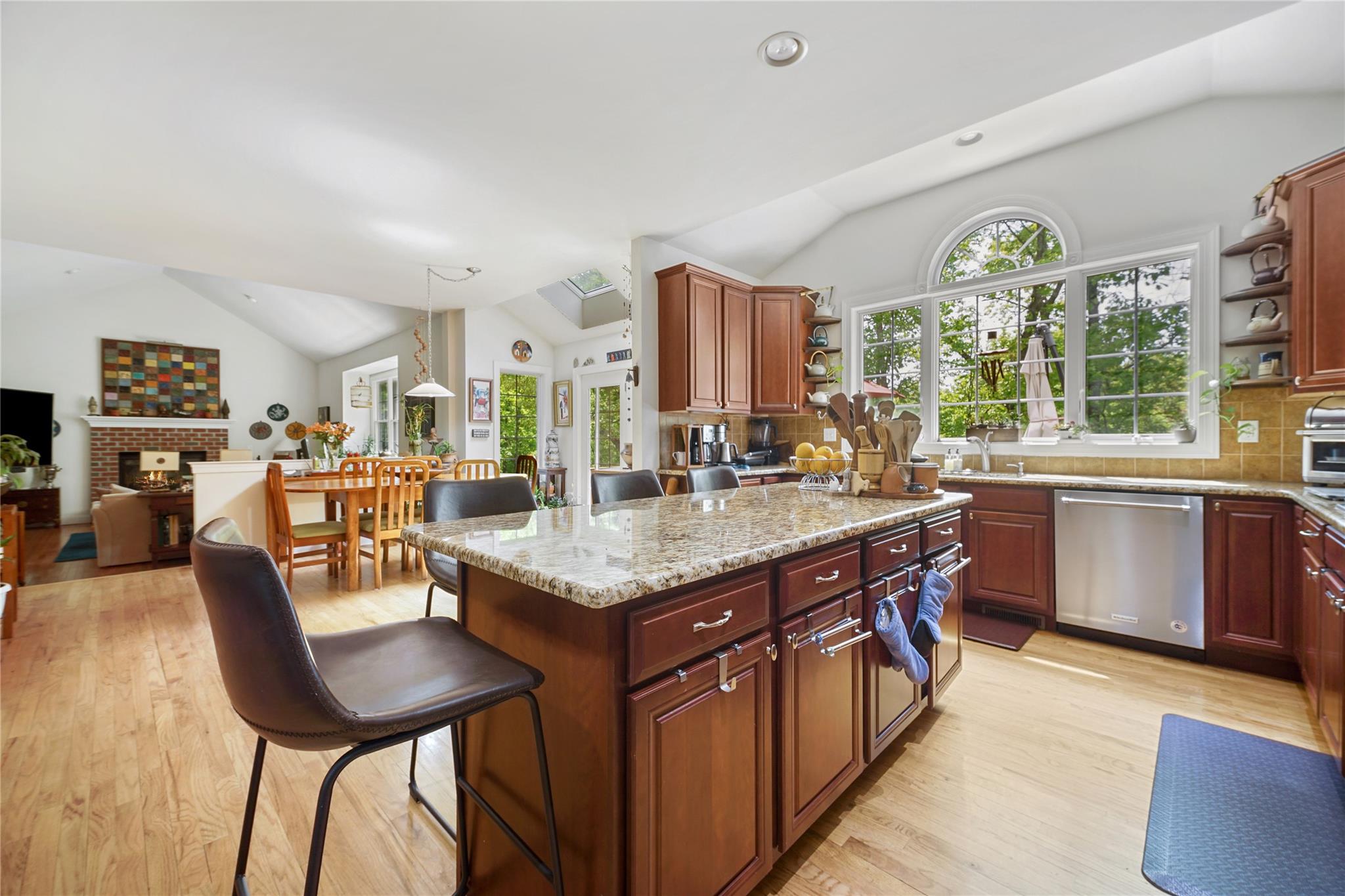 #8 photo, 27 Sommerset Road, Poughkeepsie , NY 12603