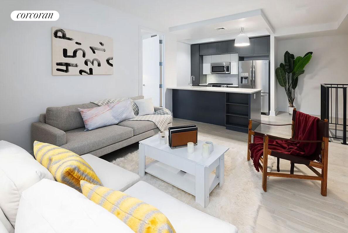 #3 photo, 416 W 52ND Street, マンハッタン Hells Kitchen , NY 10019