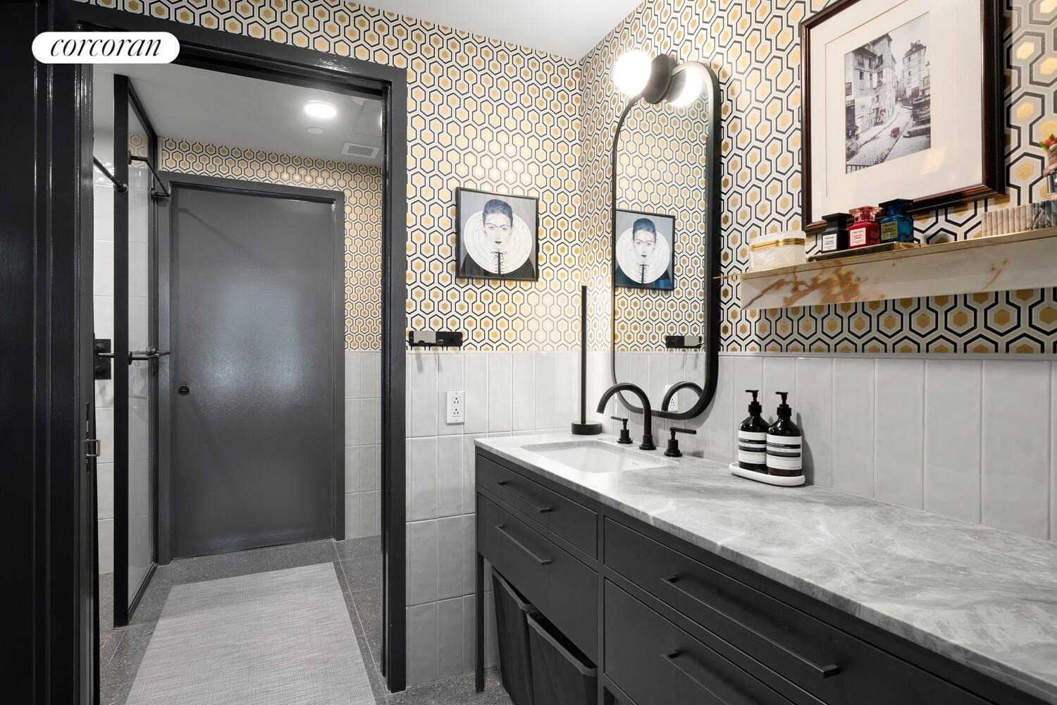 #6 photo, 547 W 47TH Street, マンハッタン Hells Kitchen , NY 10036