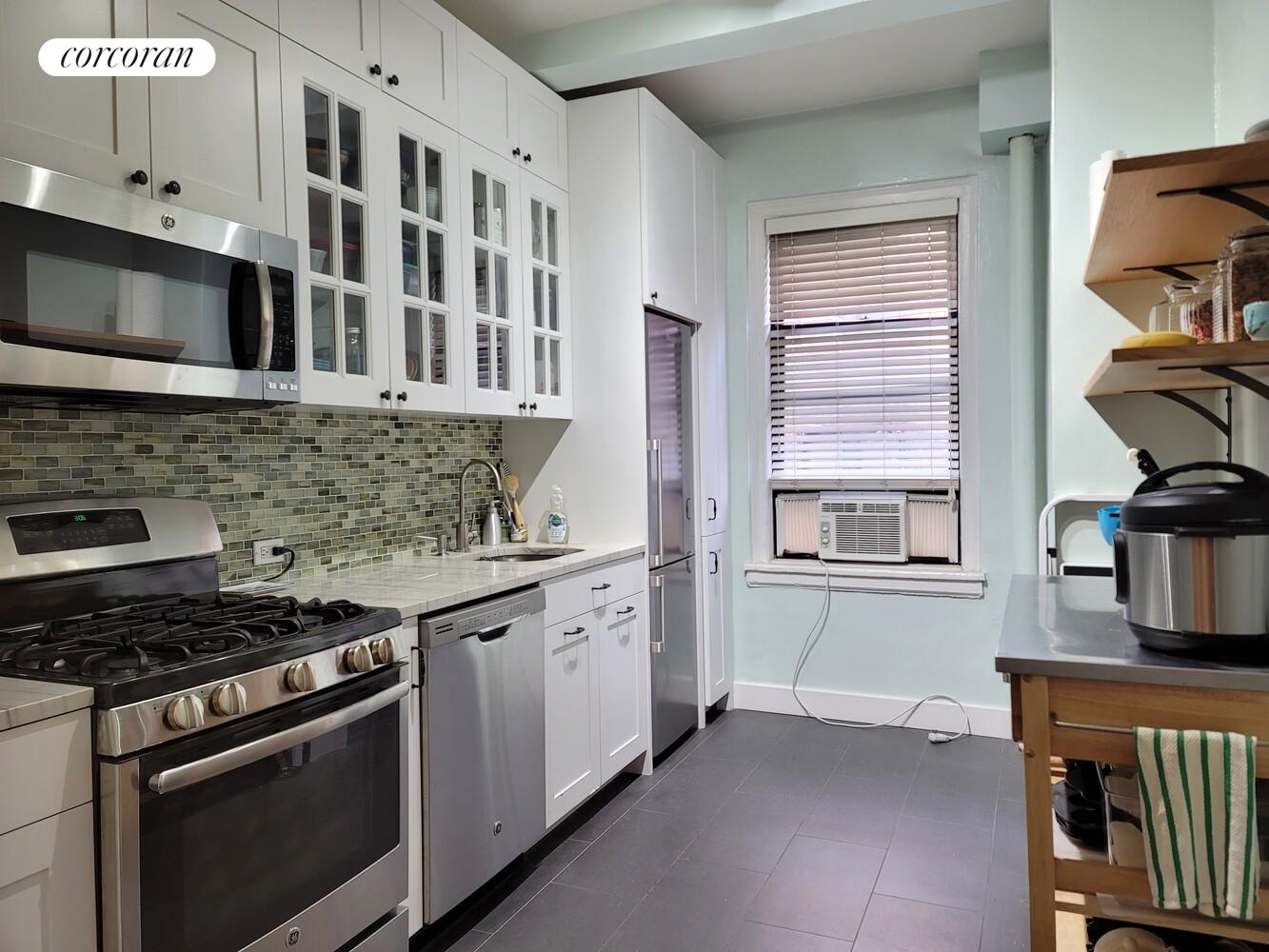 #2 photo, 535 W 110TH Street, Morningside Heights , NY 10025