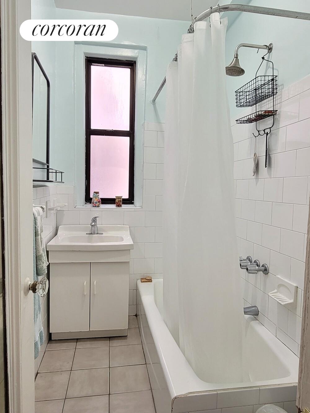 #7 photo, 535 W 110TH Street, Morningside Heights , NY 10025