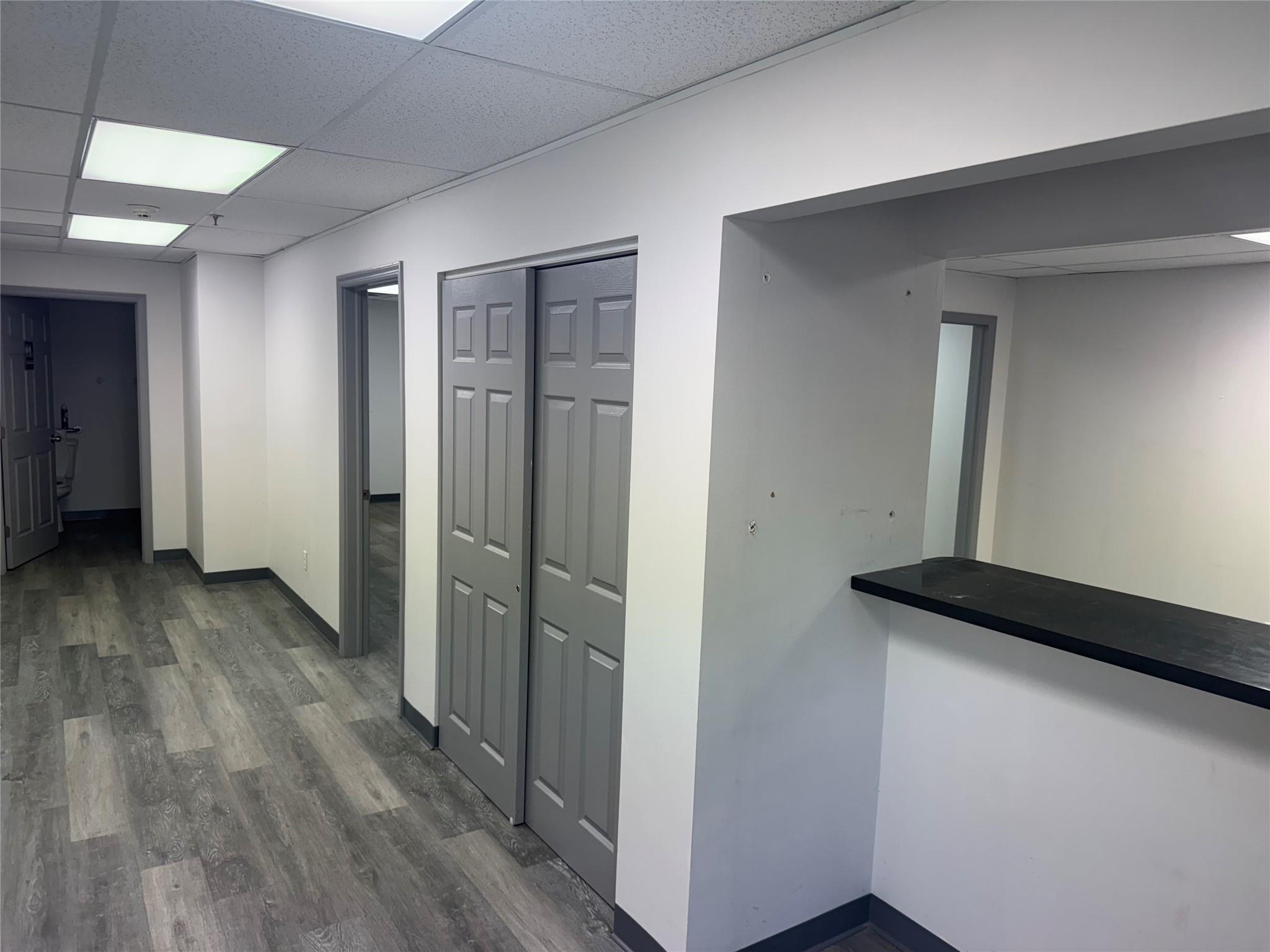 #2 photo, 595 Rt 25A, サフォーク郡 Miller Place , NY 11777