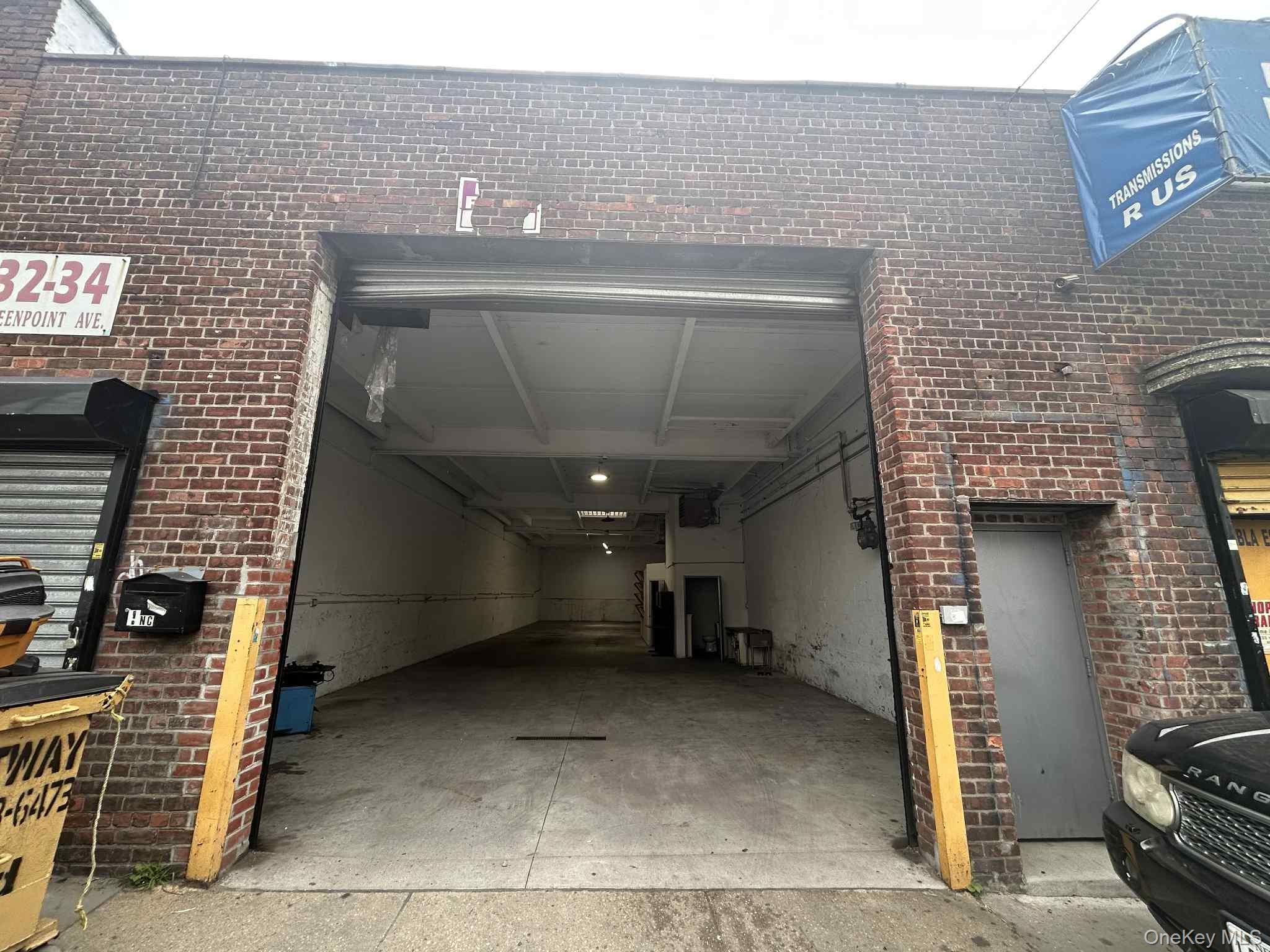 #1 photo, 3234 Greenpoint Avenue, كوينز Long Island City , NY 11101