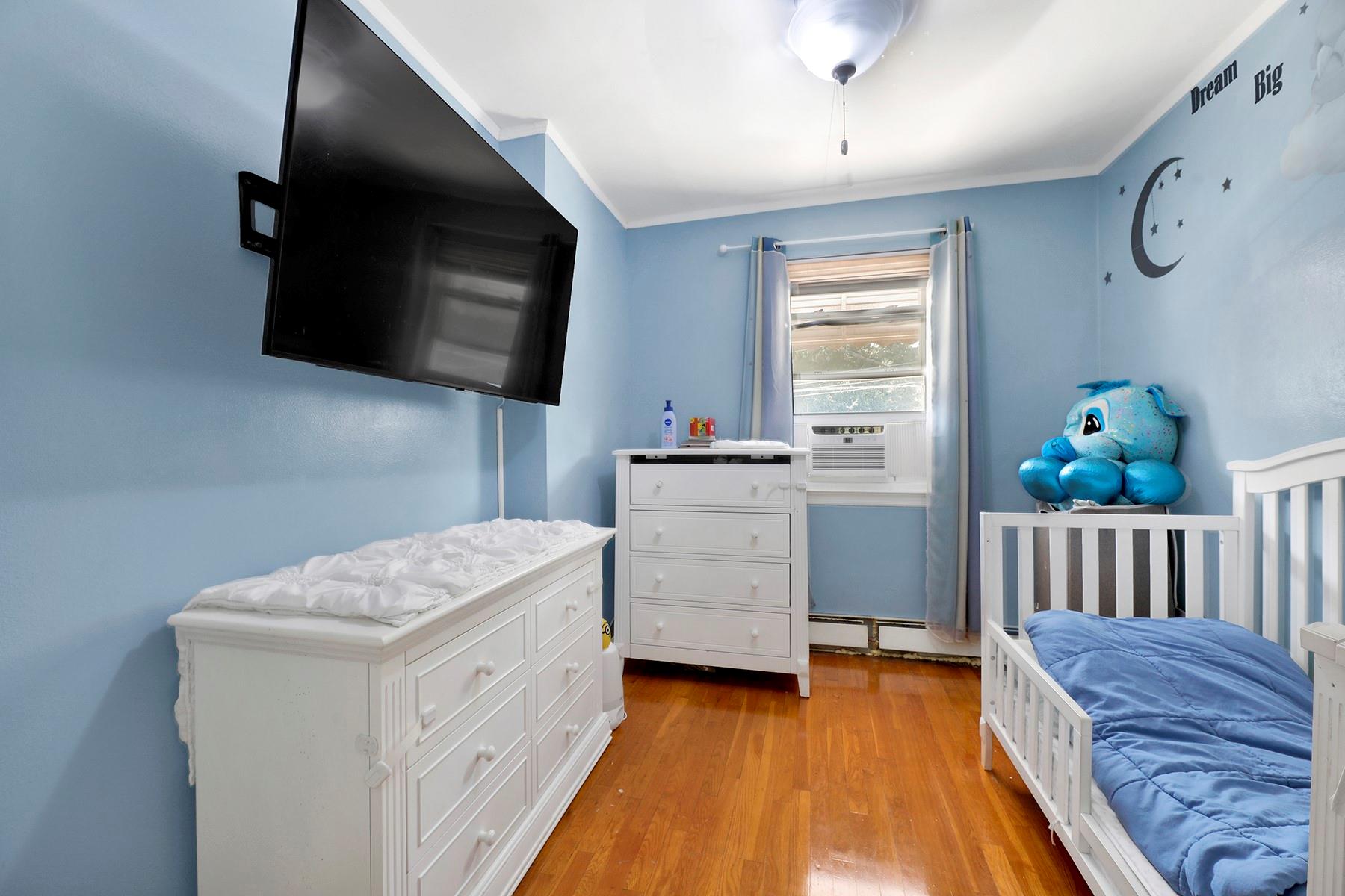 #11 photo, 946 Balcom Avenue, ブロンクス区 Bronx , NY 10465