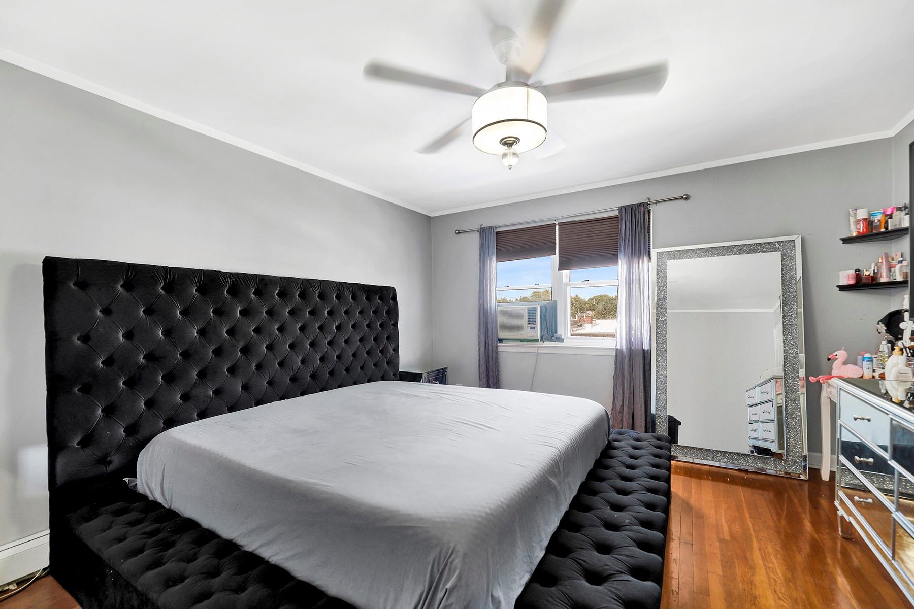 #8 photo, 946 Balcom Avenue, ブロンクス区 Bronx , NY 10465