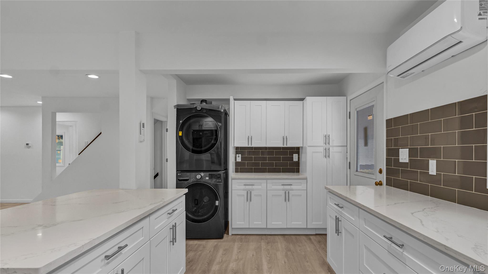 #11 photo, 69 Marvin Drive, サフォーク郡 Kings Park , NY 11754