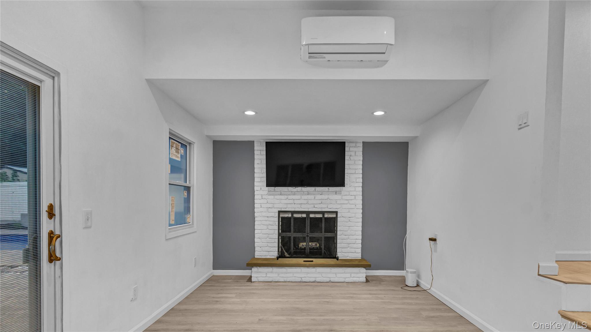 #16 photo, 69 Marvin Drive, サフォーク郡 Kings Park , NY 11754