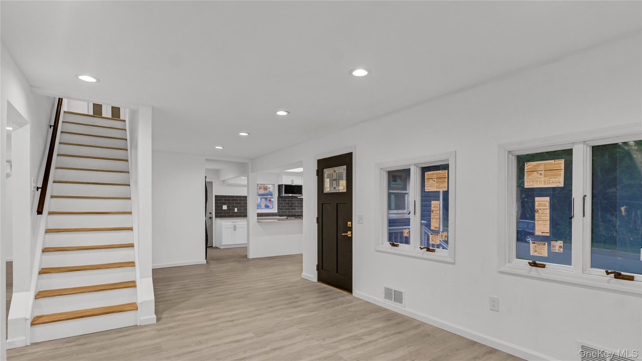 #19 photo, 69 Marvin Drive, サフォーク郡 Kings Park , NY 11754