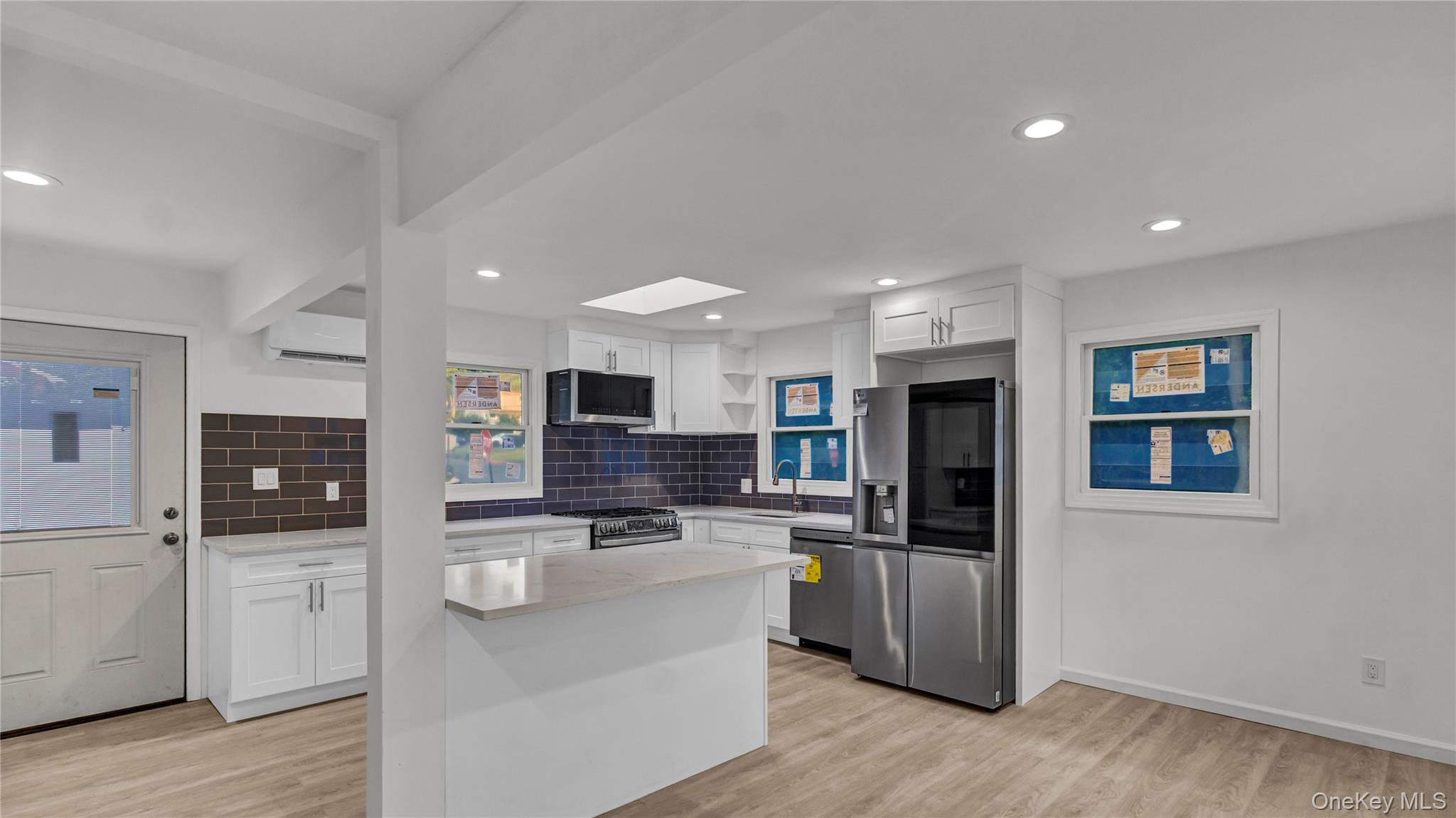 #7 photo, 69 Marvin Drive, サフォーク郡 Kings Park , NY 11754