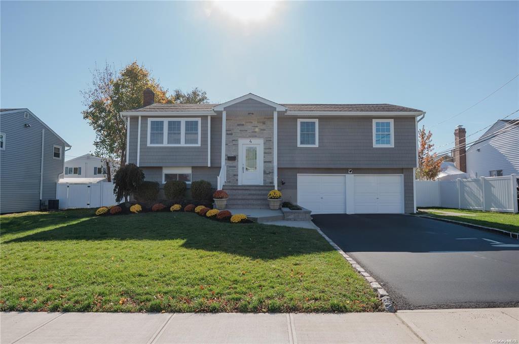 #1 photo, 4 Splitrail Place, 東長島 康马克 Commack , NY 11725