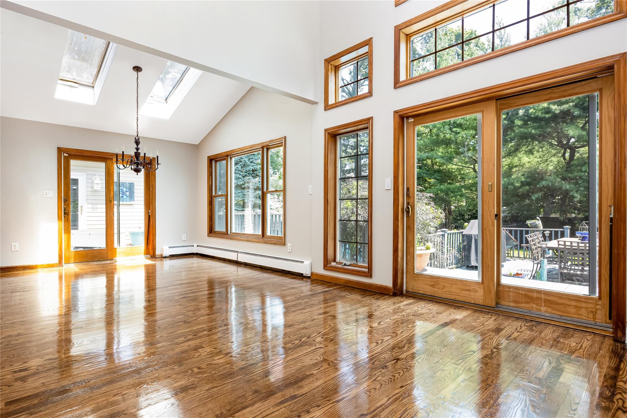 #10 photo, 45 Mc Cue Lane, Babylon , NY 11702