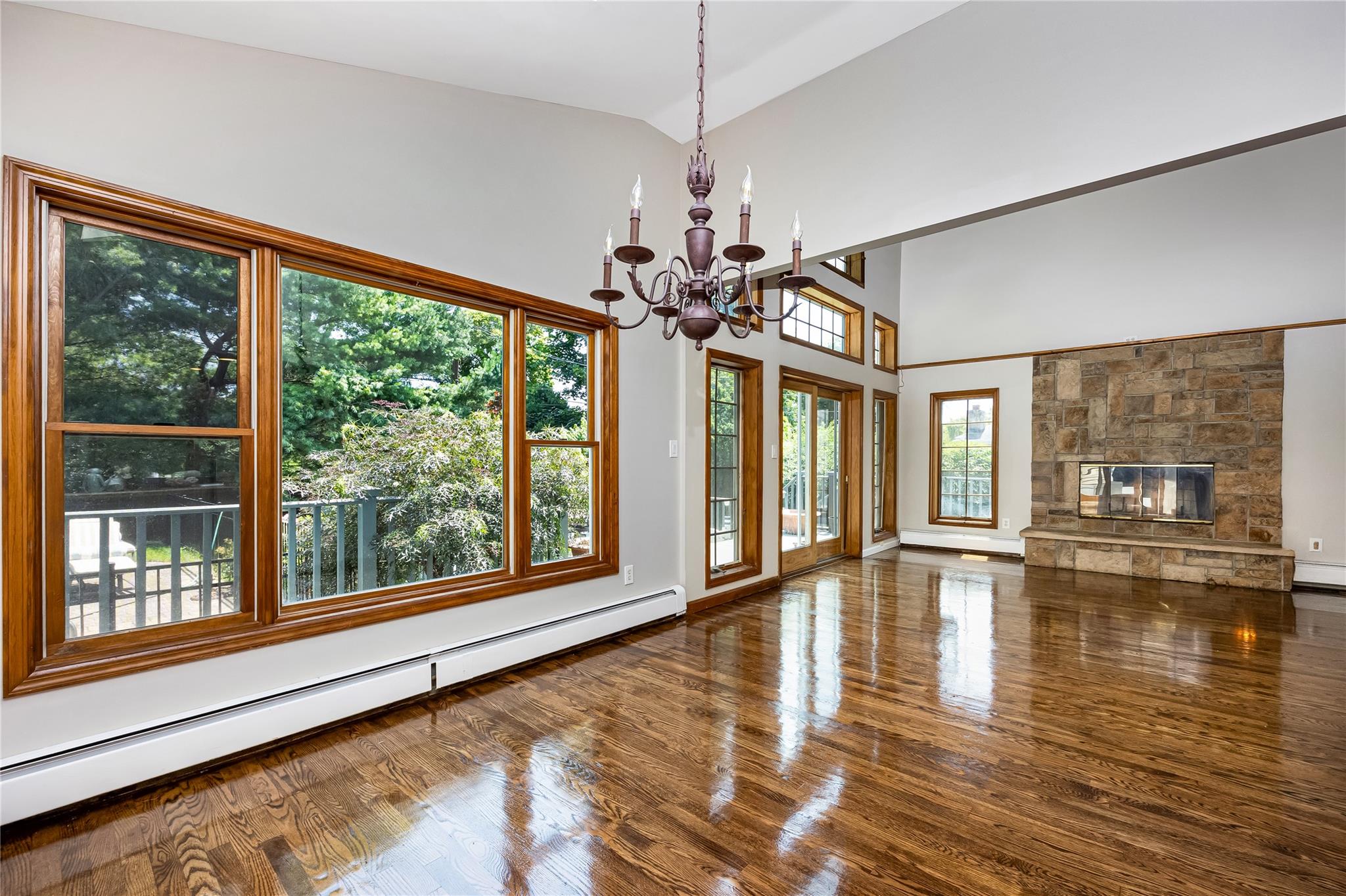 #11 photo, 45 Mc Cue Lane, Babylon , NY 11702