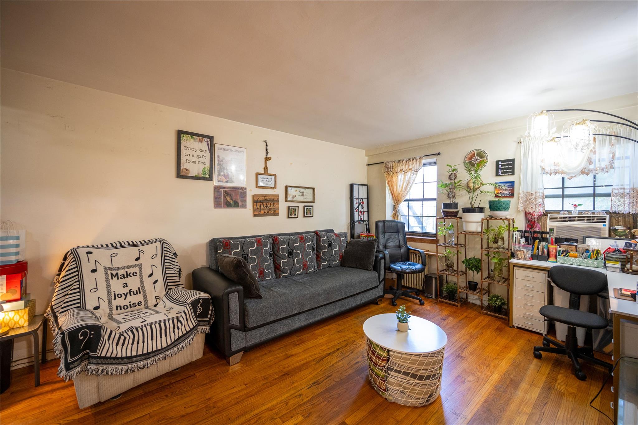 #4 photo, 14415 78 Road, クイーンズ区 Kew Garden Hills , NY 11367