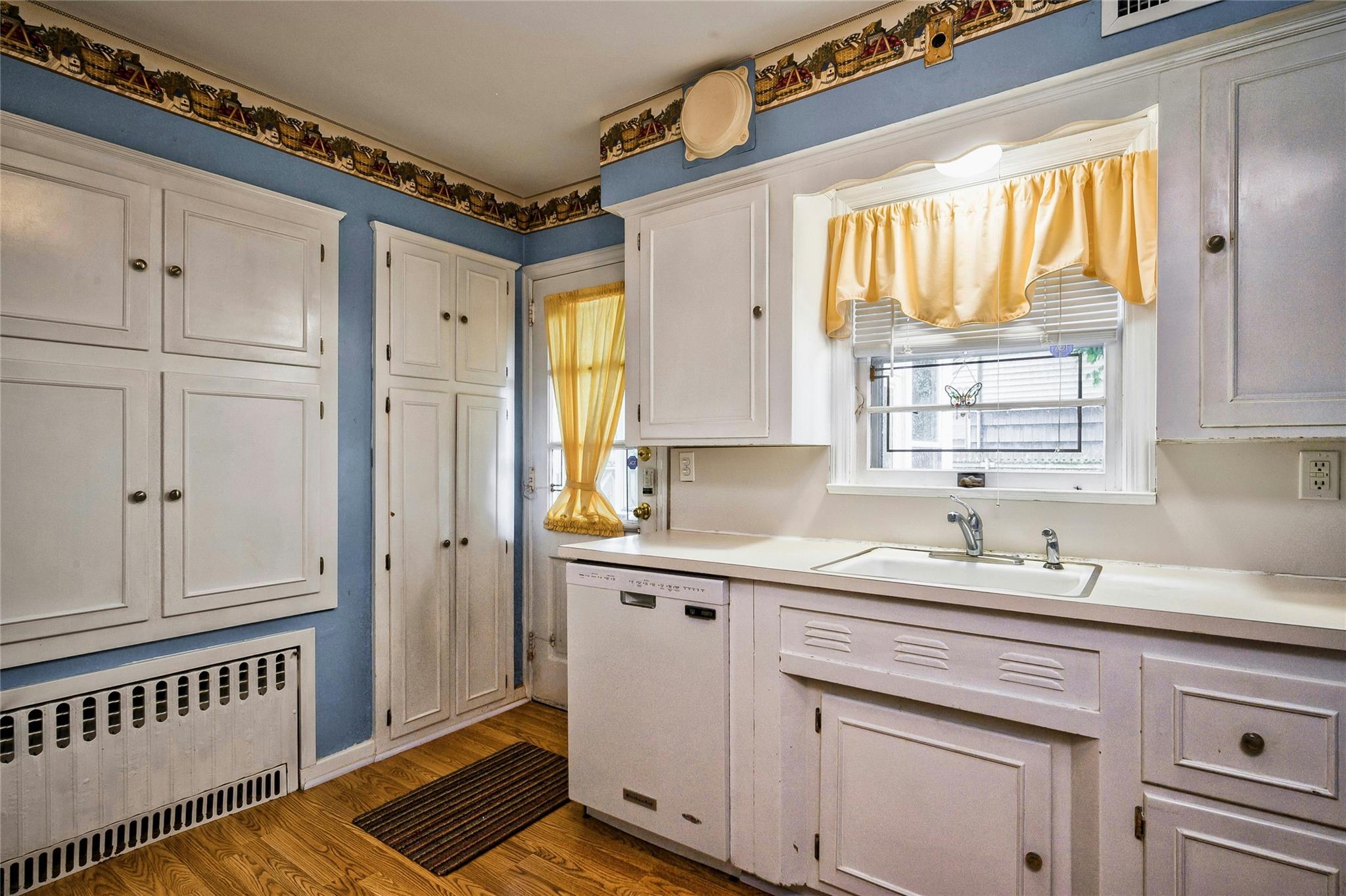 #10 photo, 1310 Surrey Place, 長島 Rockville Centre , NY 11570