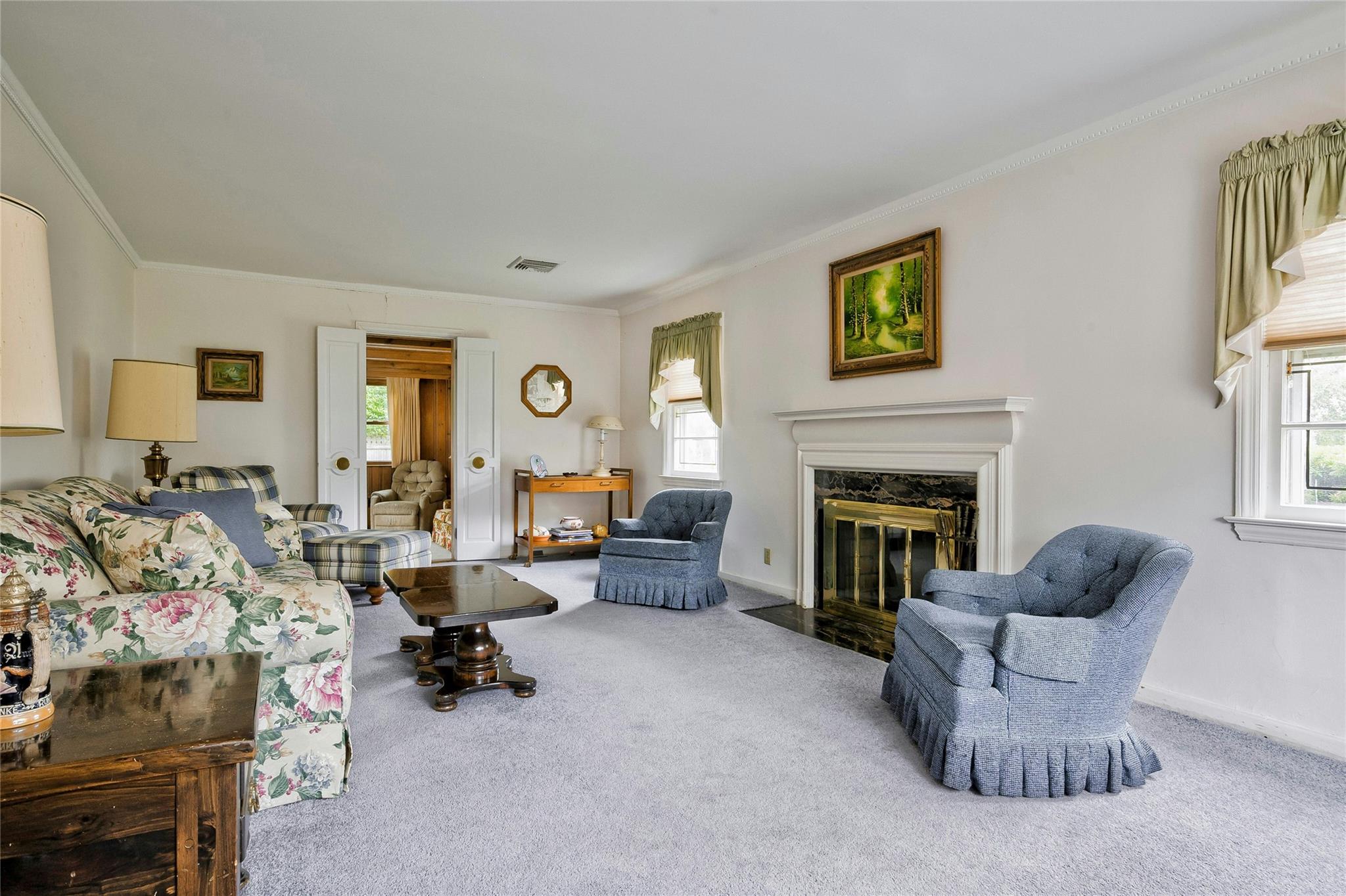 #5 photo, 1310 Surrey Place, 長島 Rockville Centre , NY 11570