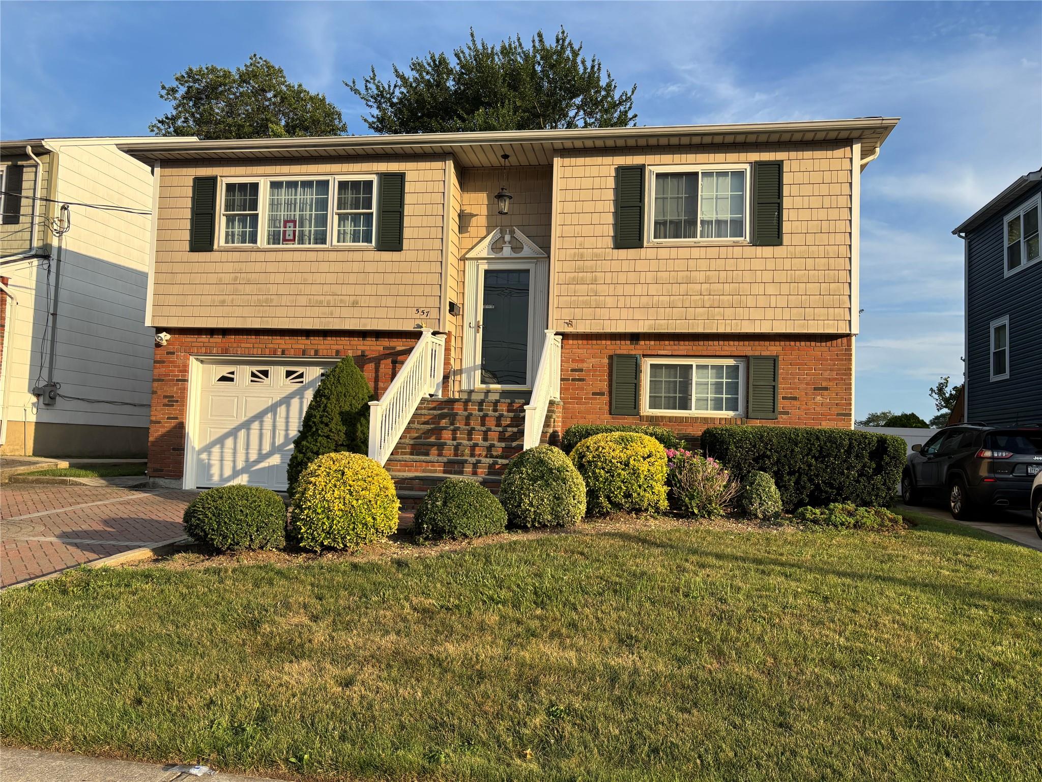 #2 photo, 557 Southside Avenue, 長島 Freeport , NY 11520