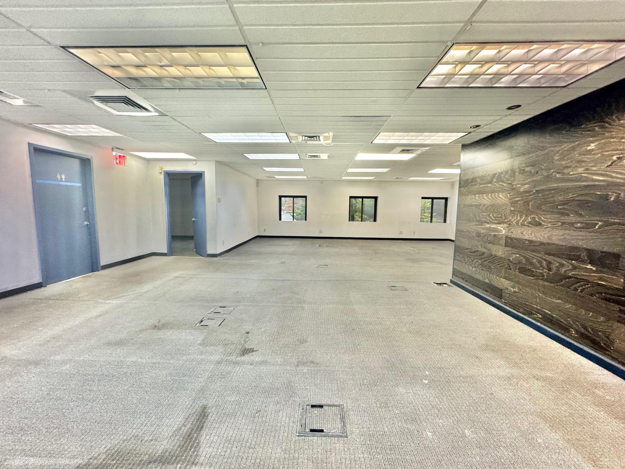 #13 photo, 130 Sheridan Boulevard, ナッソー郡 Inwood , NY 11096