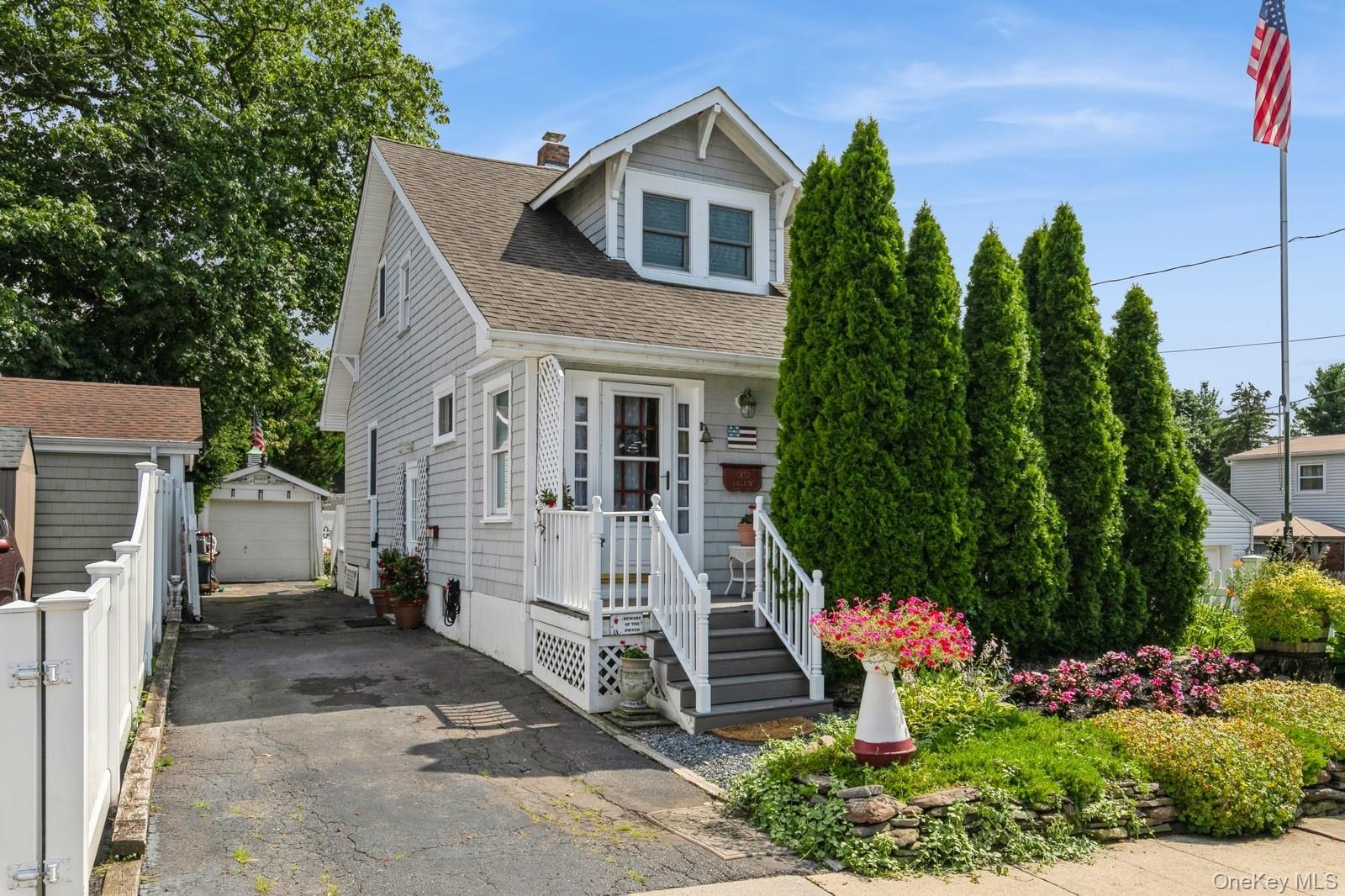 #1 photo, 45 Cherry Street, Locust Valley , NY 11560