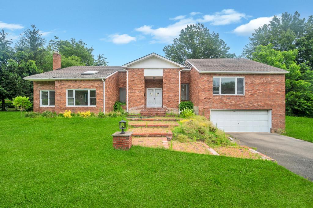 #1 photo, 106 Woods Drive, ナッソー郡 Roslyn , NY 11576