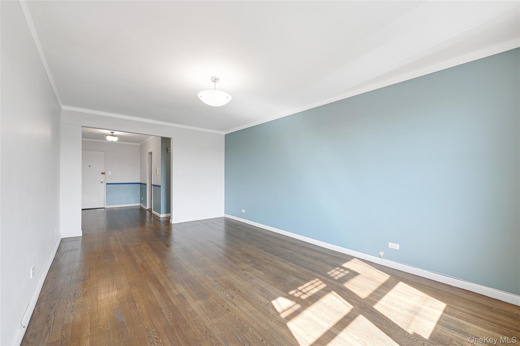 #10 photo, 90-02 63rd Drive, クイーンズ区 Rego Park , NY 11374