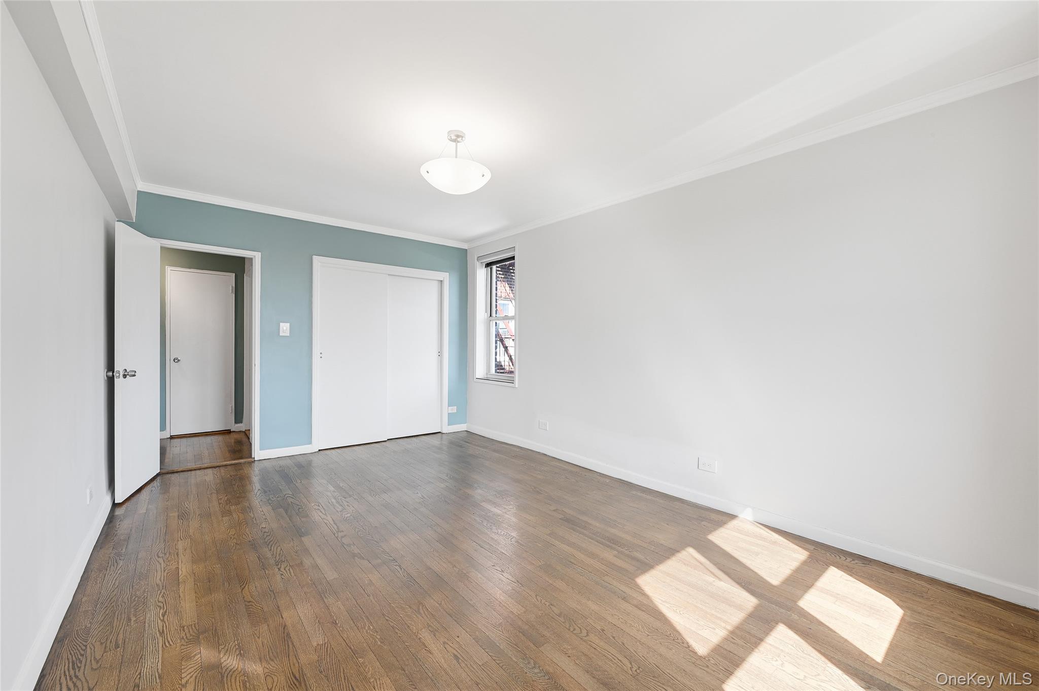 #5 photo, 90-02 63rd Drive, クイーンズ区 Rego Park , NY 11374