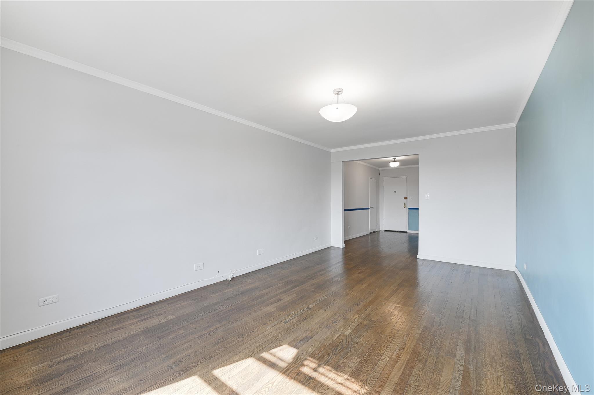 #9 photo, 90-02 63rd Drive, クイーンズ区 Rego Park , NY 11374