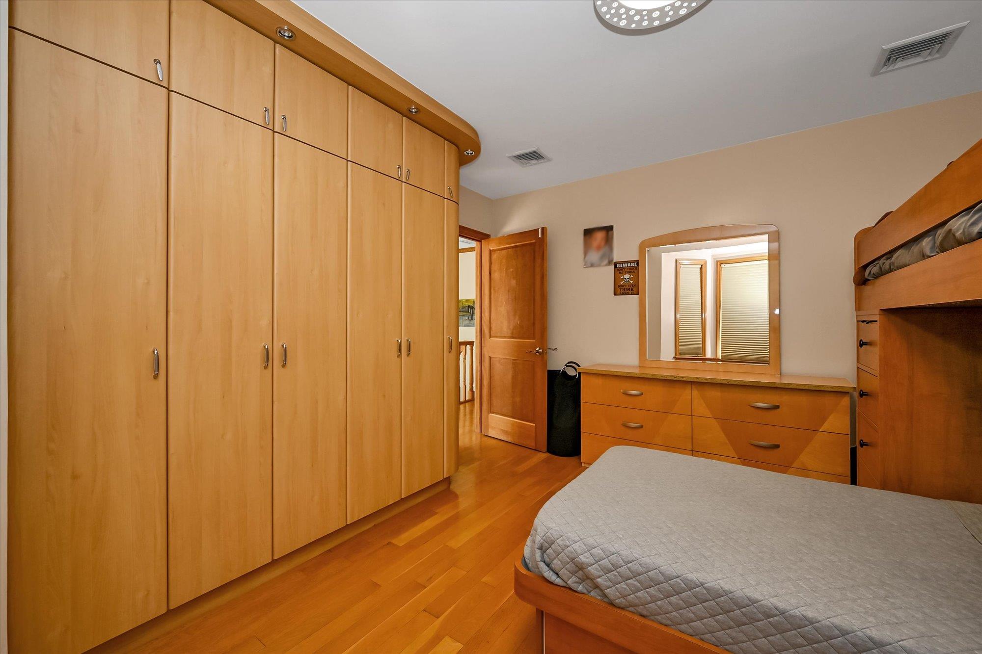 #15 photo, 147-11 Jewel Avenue, クイーンズ区 Kew Garden Hills , NY 11367