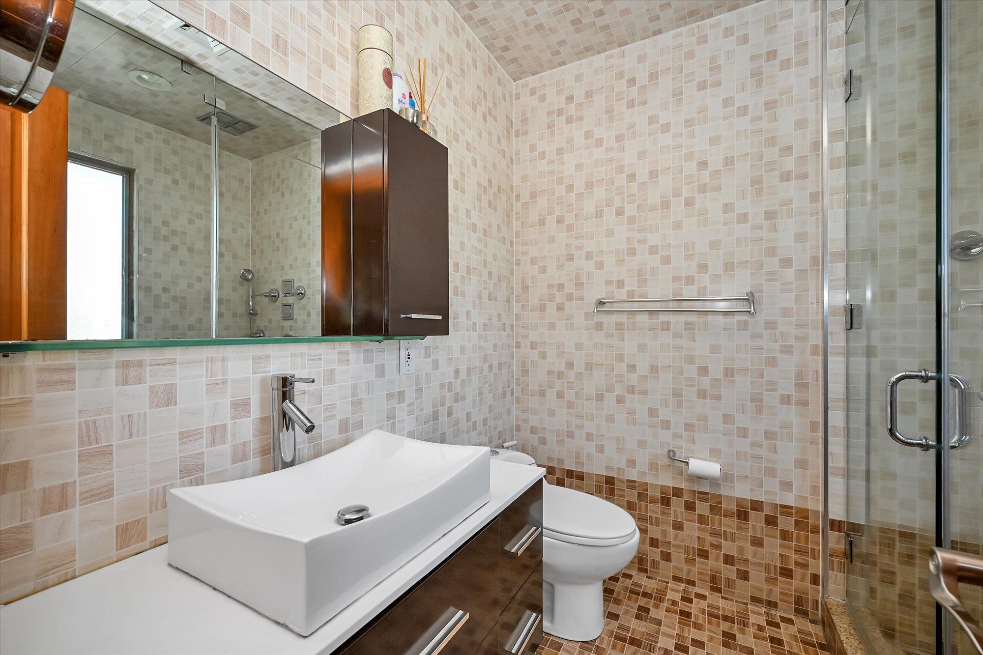 #17 photo, 147-11 Jewel Avenue, クイーンズ区 Kew Garden Hills , NY 11367