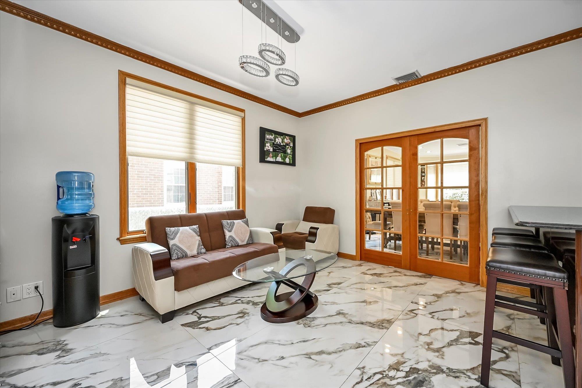 #9 photo, 147-11 Jewel Avenue, クイーンズ区 Kew Garden Hills , NY 11367