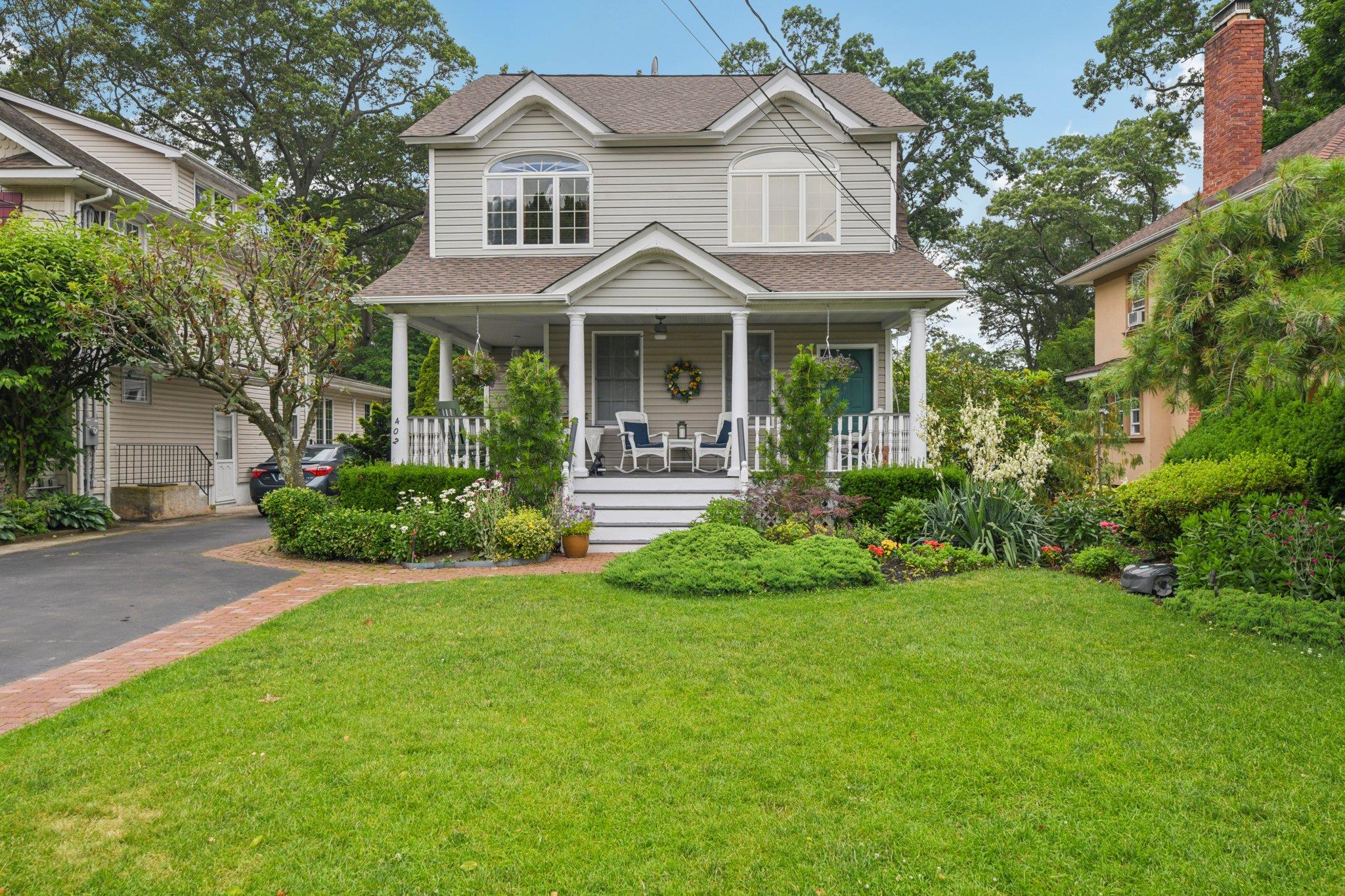 #1 photo, 402 N Village Avenue, 長島 Rockville Centre , NY 11570