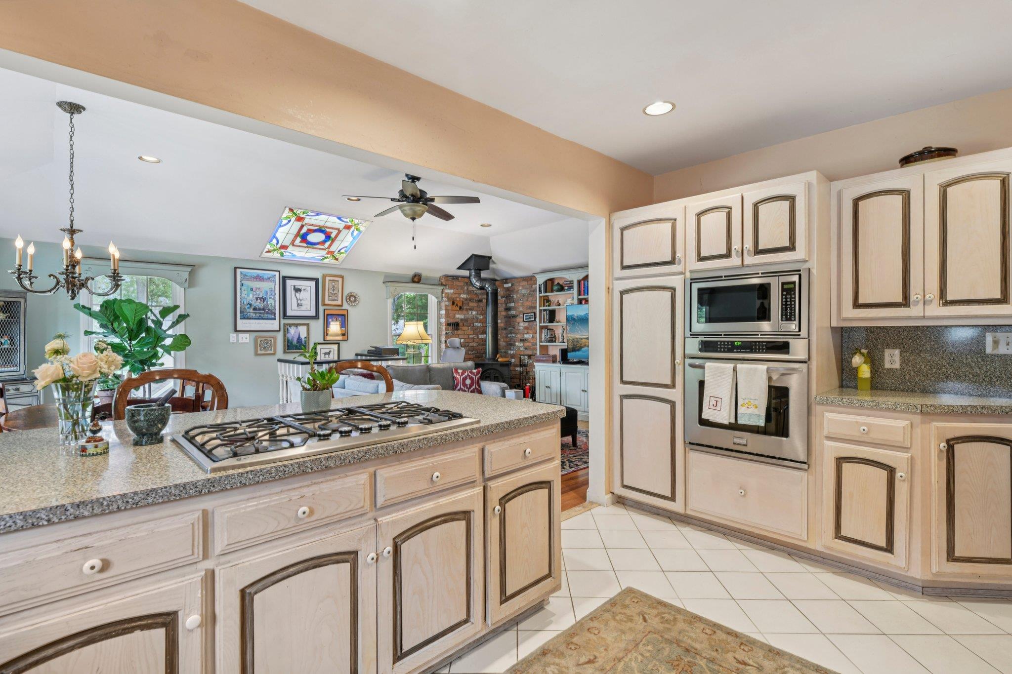 #13 photo, 402 N Village Avenue, ナッソー郡 Rockville Centre , NY 11570